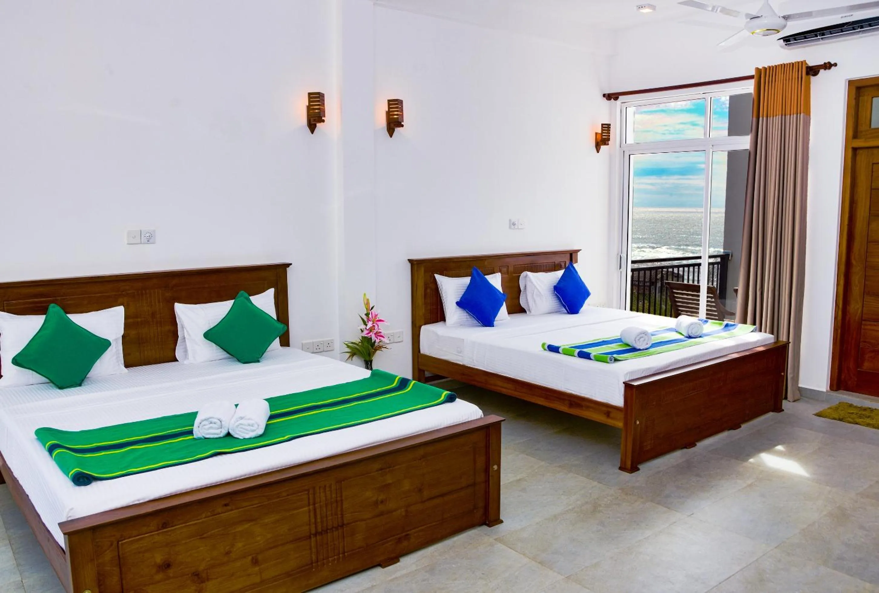 Bedroom, Bed in Rominrich