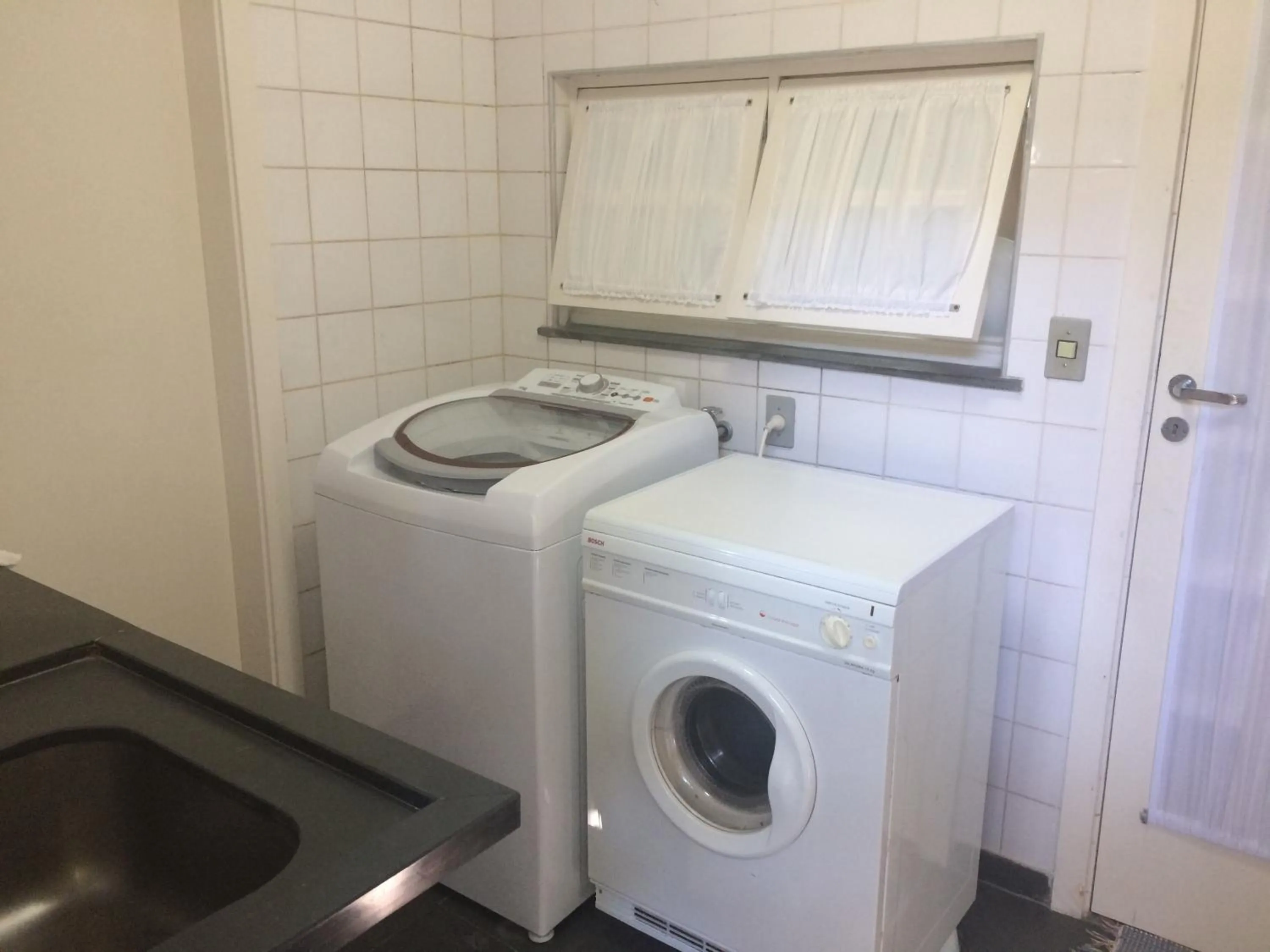 On site in Juquehy - Condomínio de Frente para o Mar - Piscina Aquecida - Quadra de Tenis