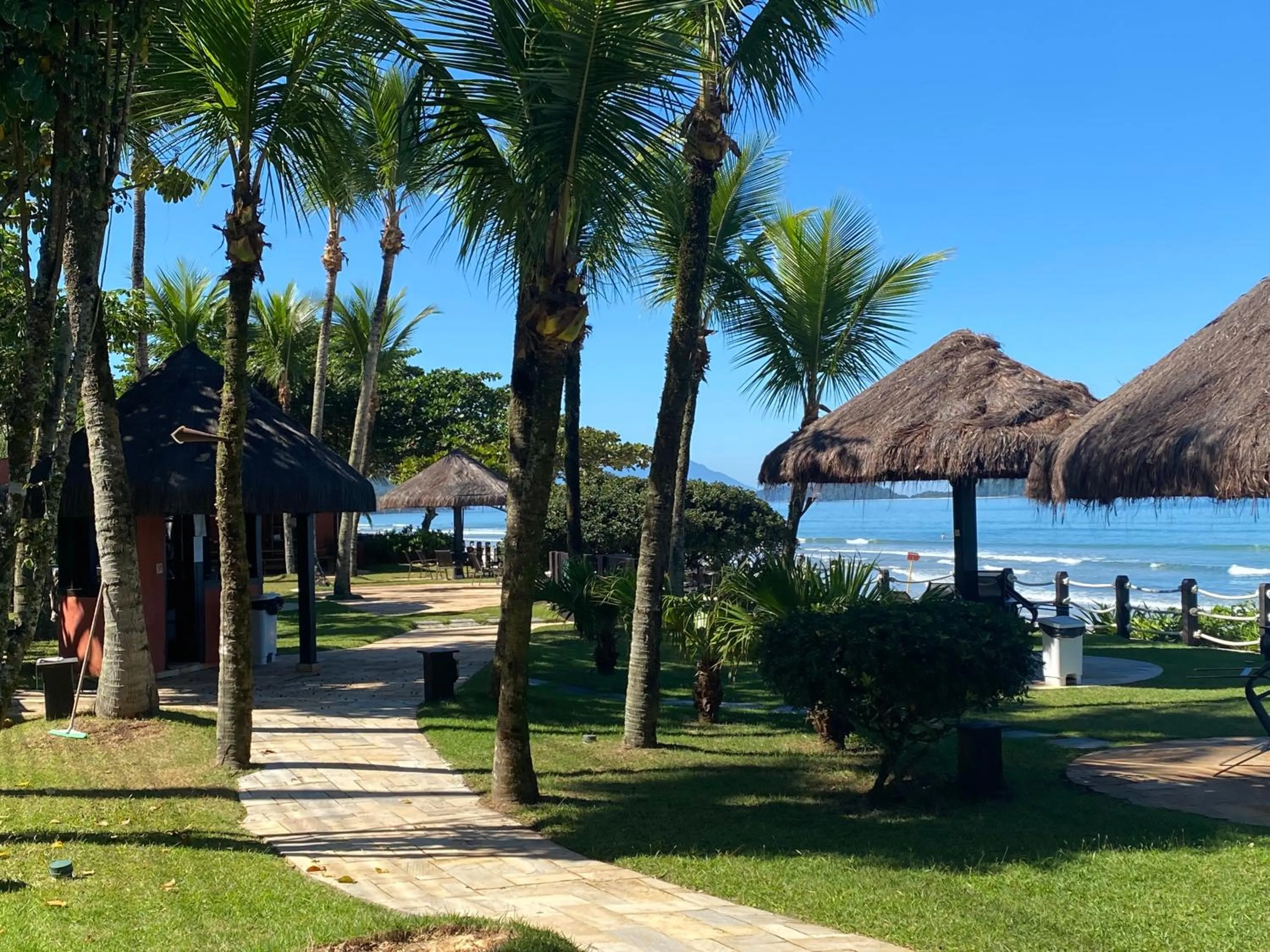 Natural landscape in Juquehy - Condomínio de Frente para o Mar - Piscina Aquecida - Quadra de Tenis