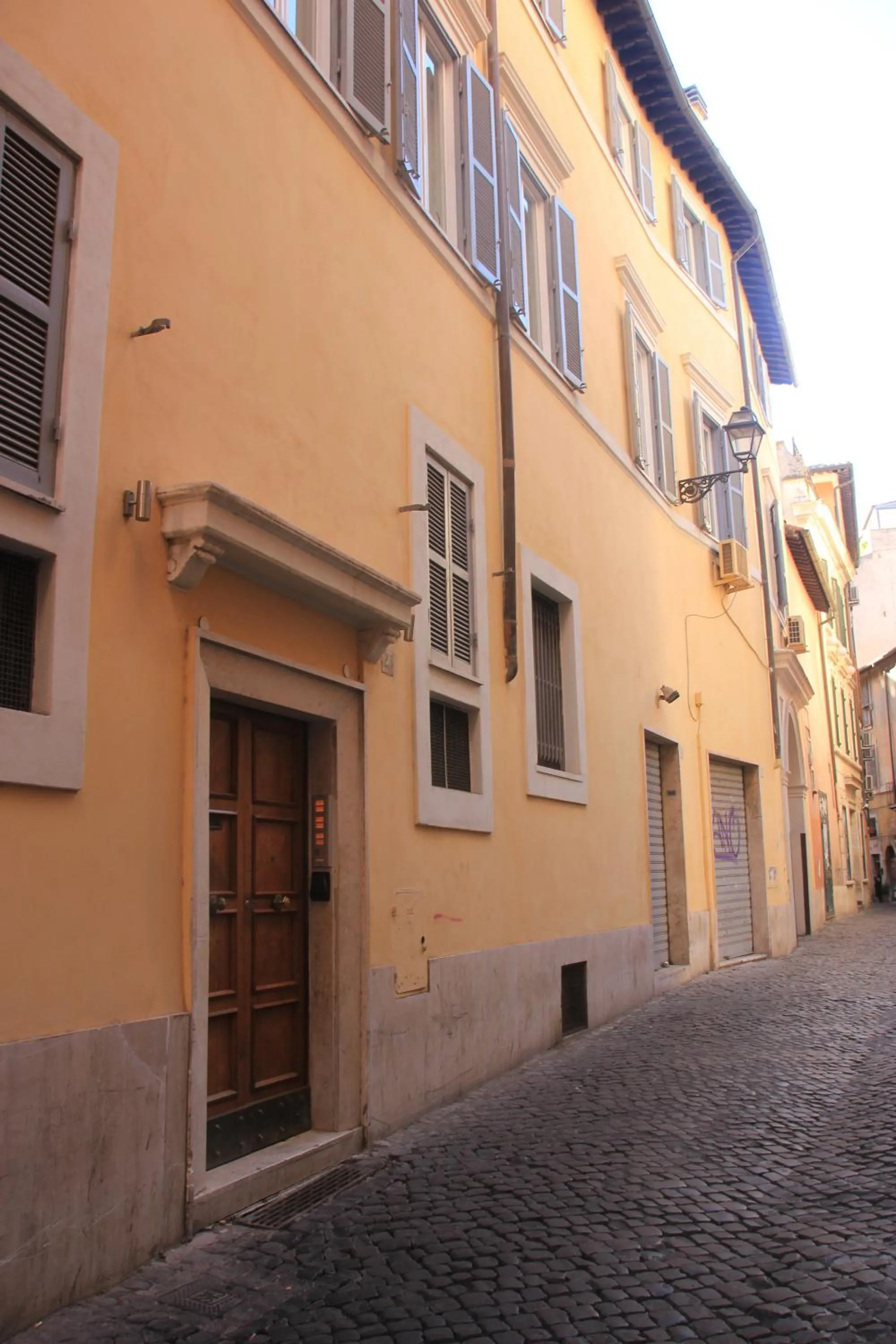 Facade/entrance in Navona Residenza de Charme