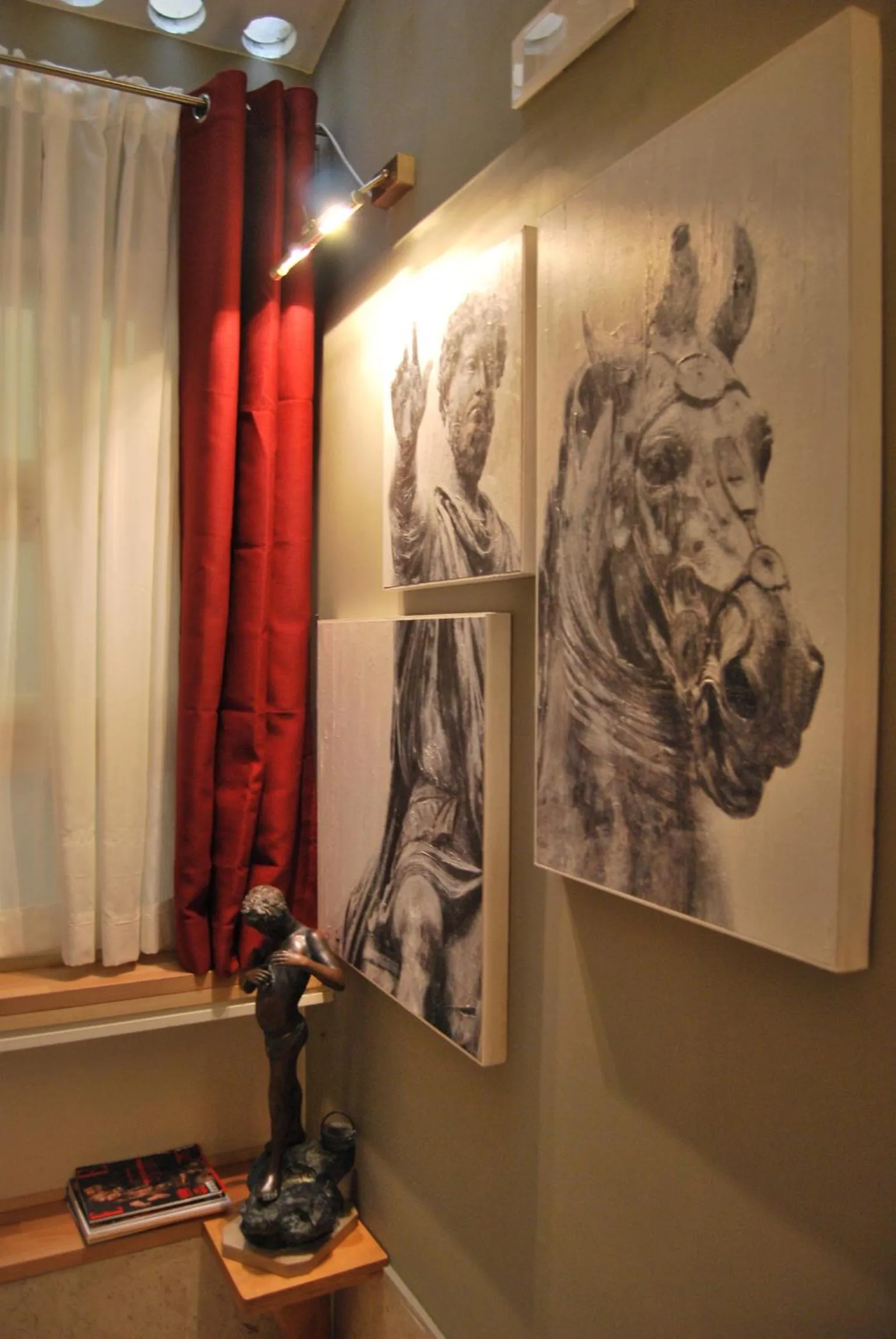 Decorative detail in Navona Residenza de Charme