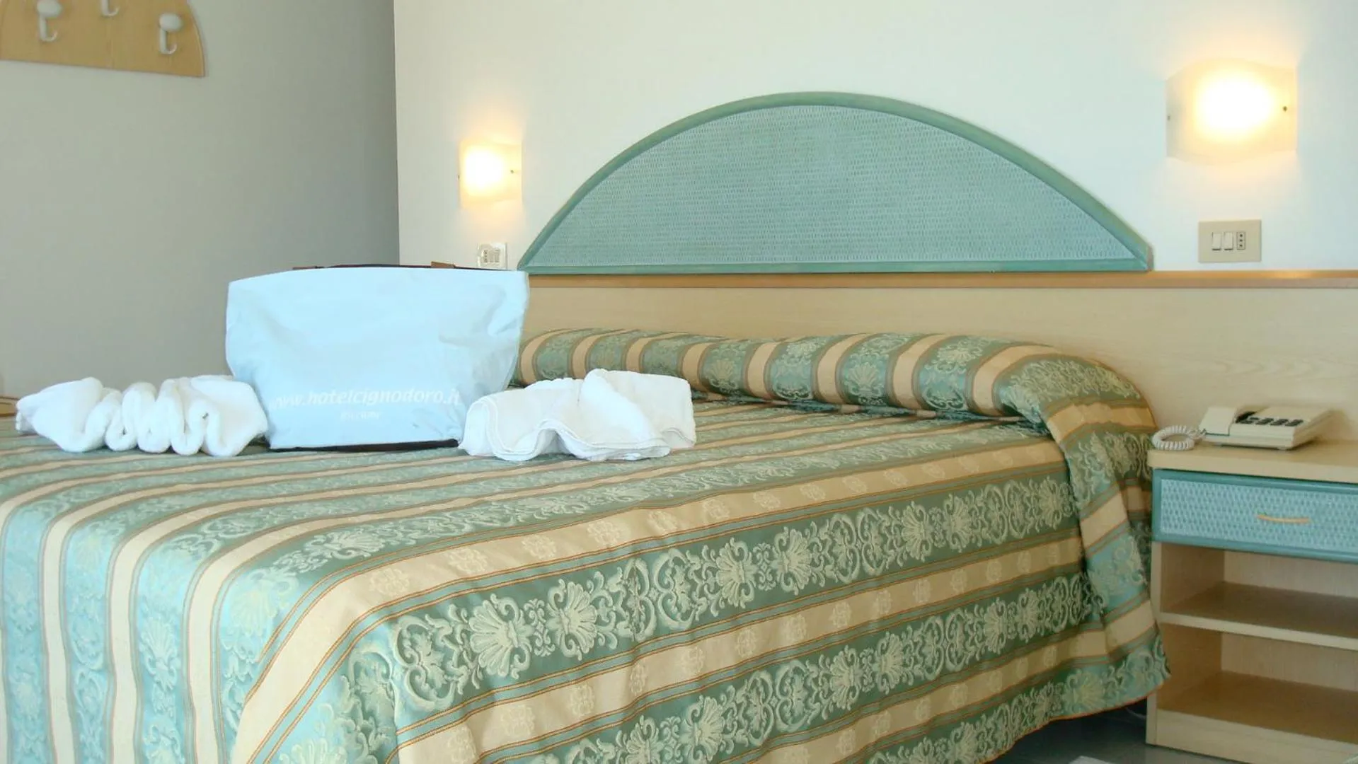 Bed in Hotel Cigno D'Oro