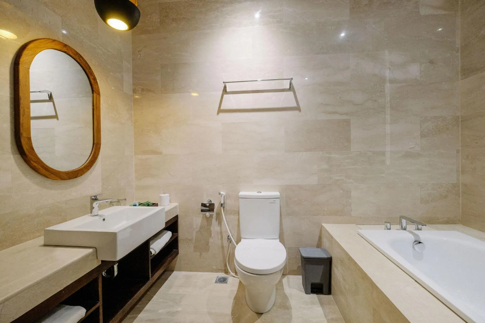 Bathroom in djabu Seminyak Hotel