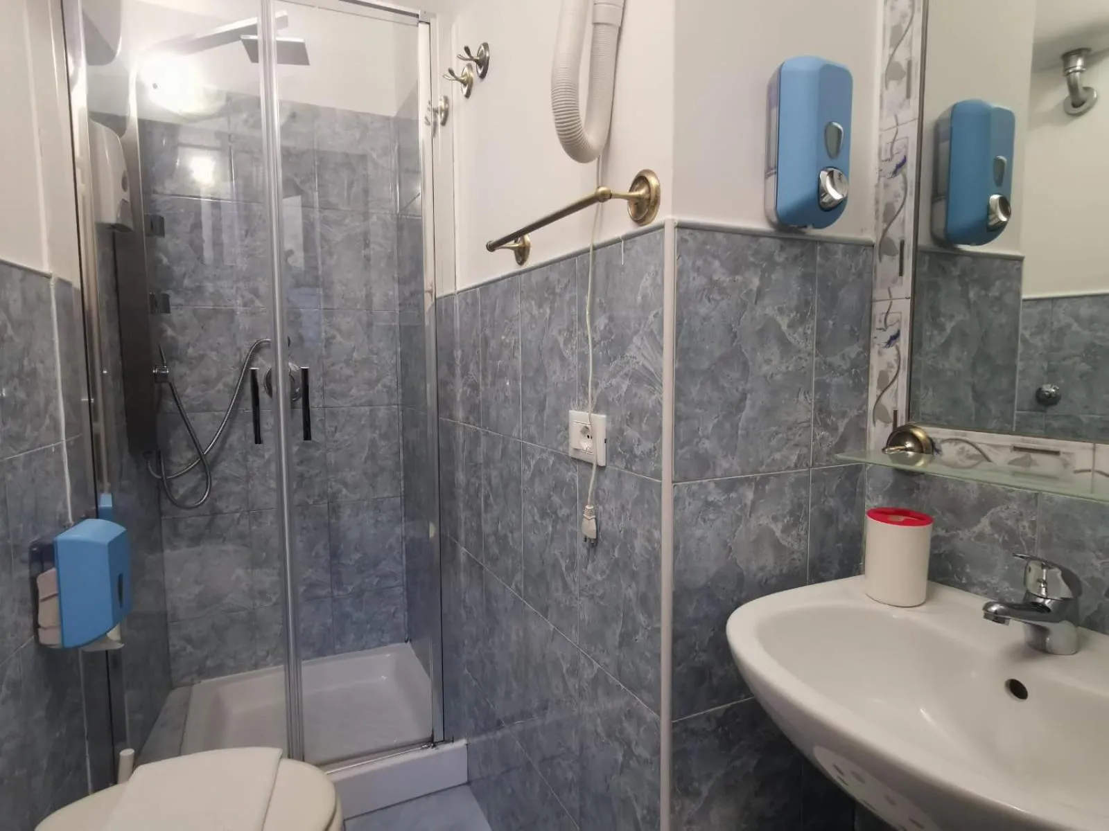 Bathroom in Del Centro