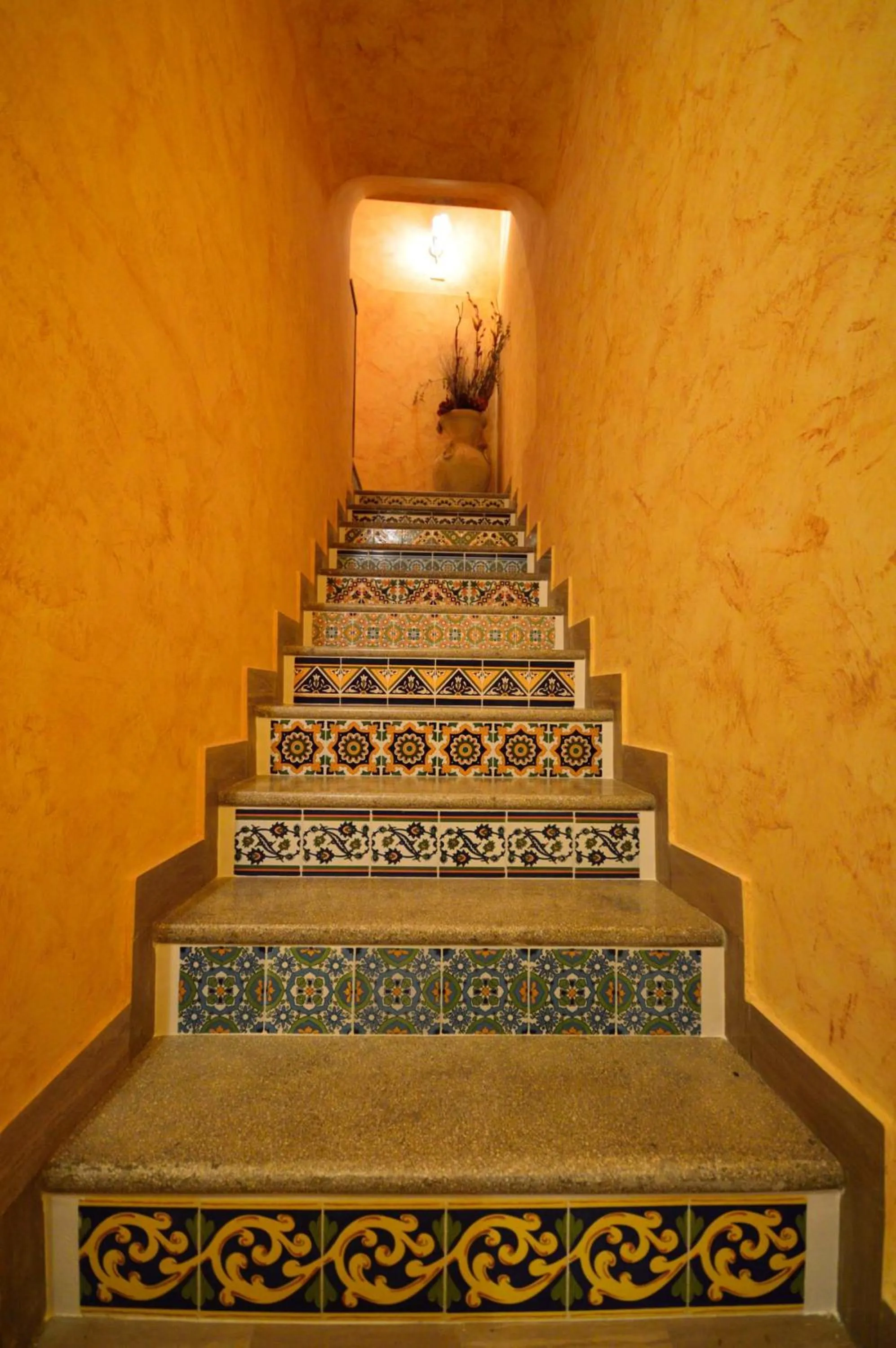 Decorative detail in Del Centro