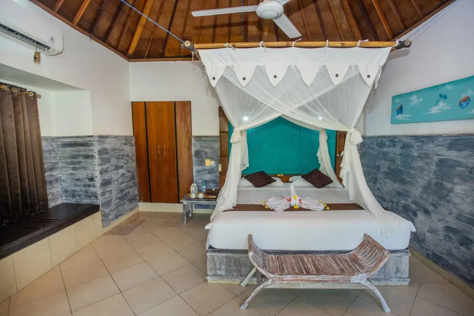 Bed in The Tanis Beach Resort Nusa Lembongan Bed in The Tanis Beach Resort Nusa Lembongan
