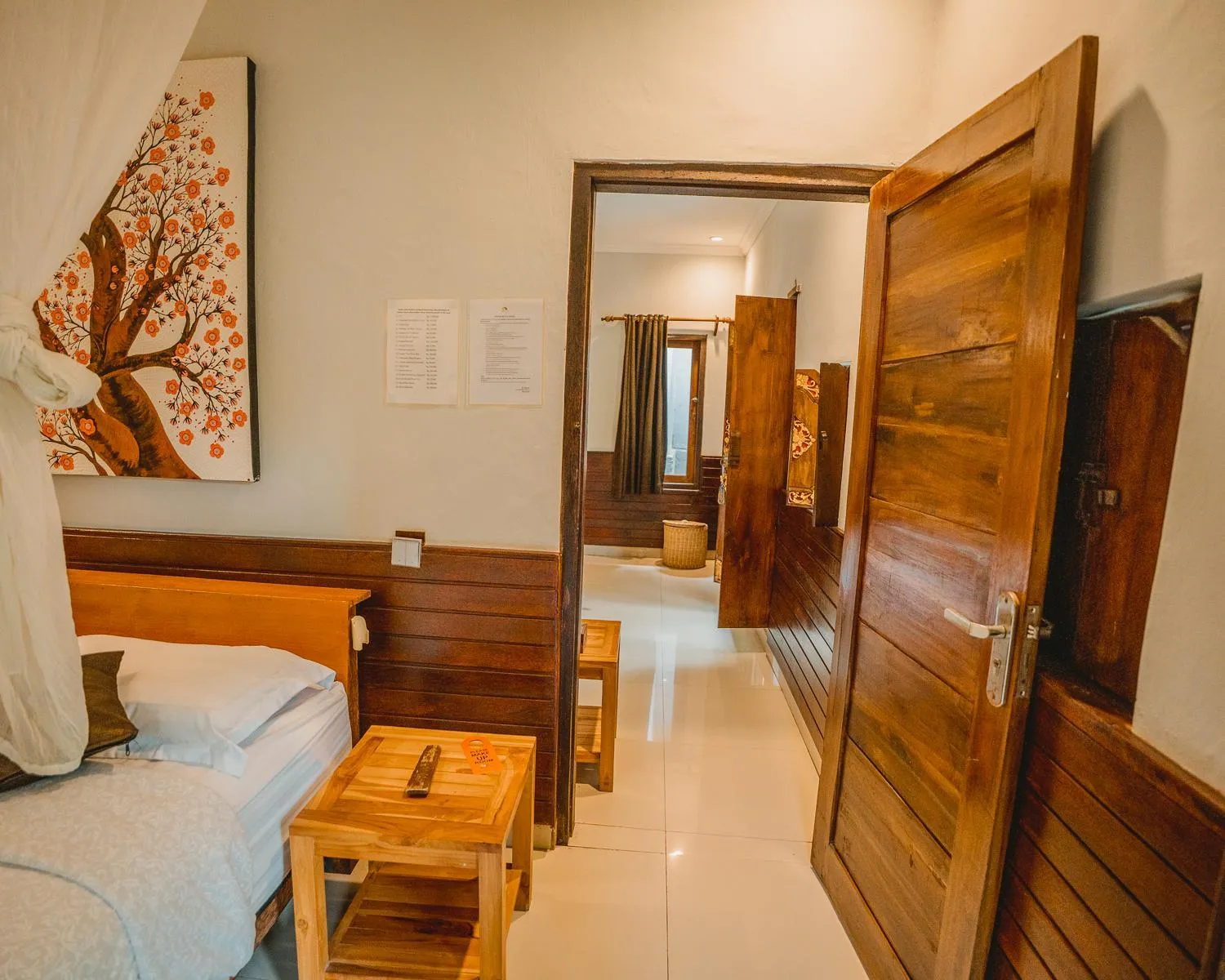 Bed in The Tanis Beach Resort Nusa Lembongan
