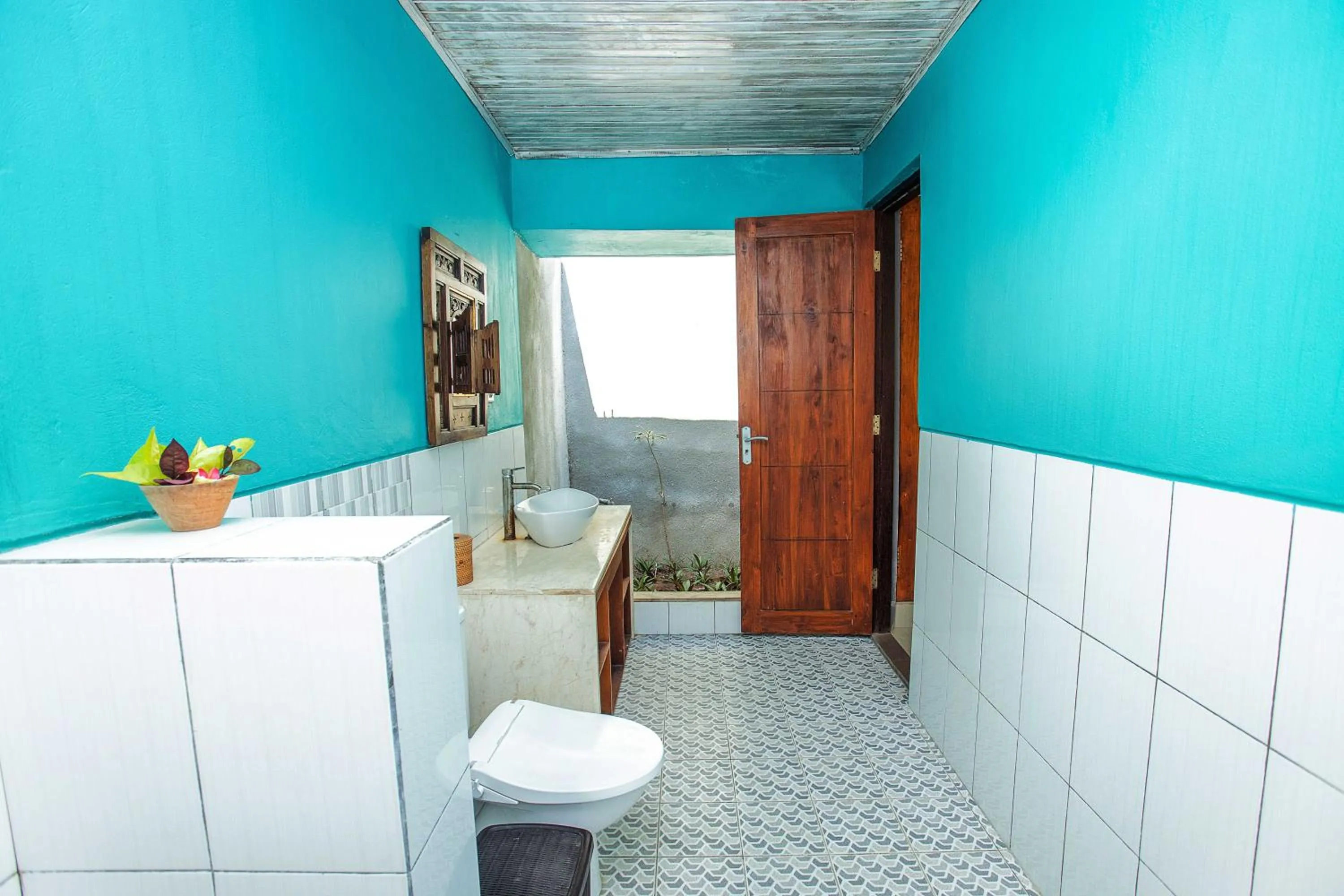 The Tanis Beach Resort Nusa Lembongan