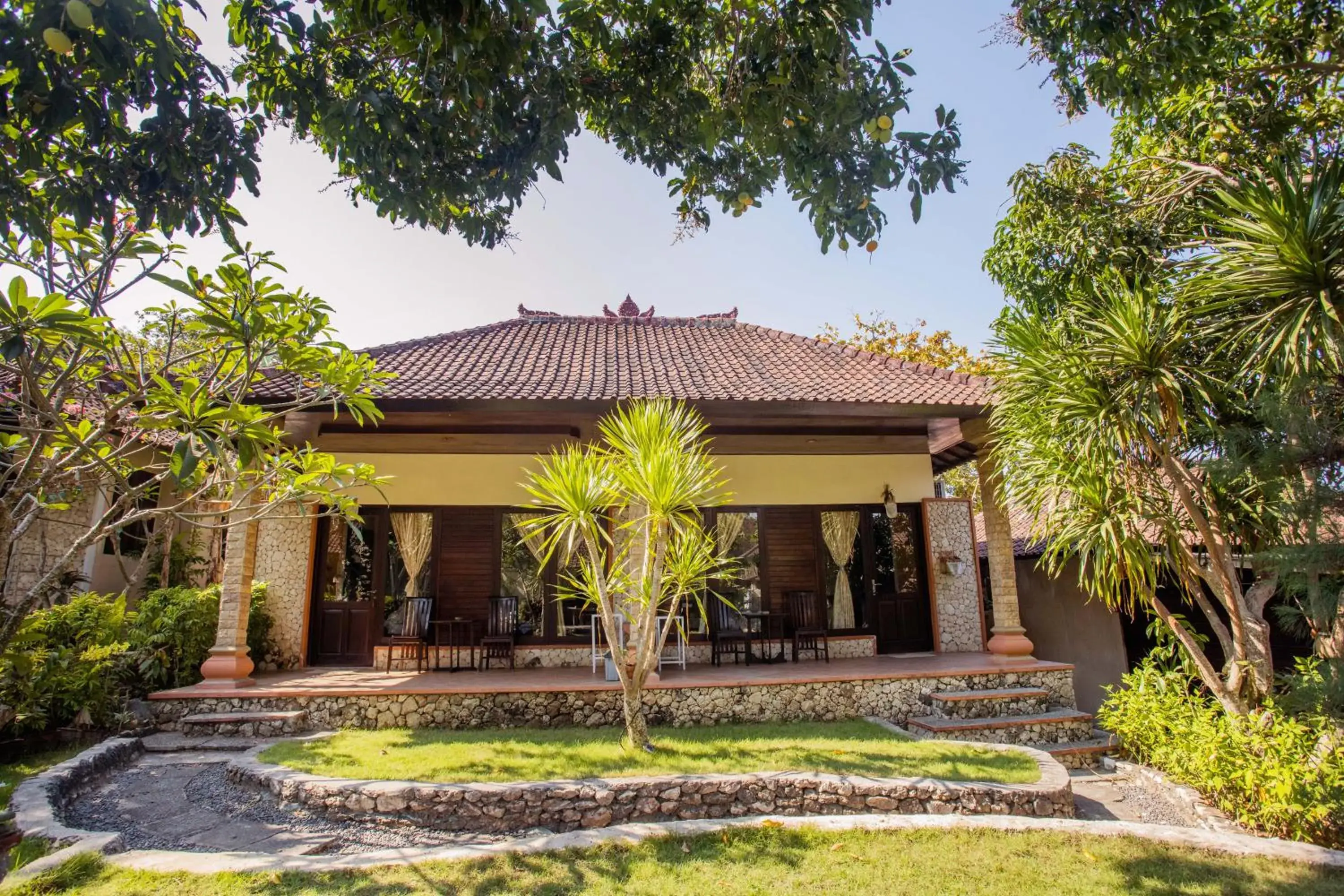 Property building in The Tanis Beach Resort Nusa Lembongan Property building in The Tanis Beach Resort Nusa Lembongan