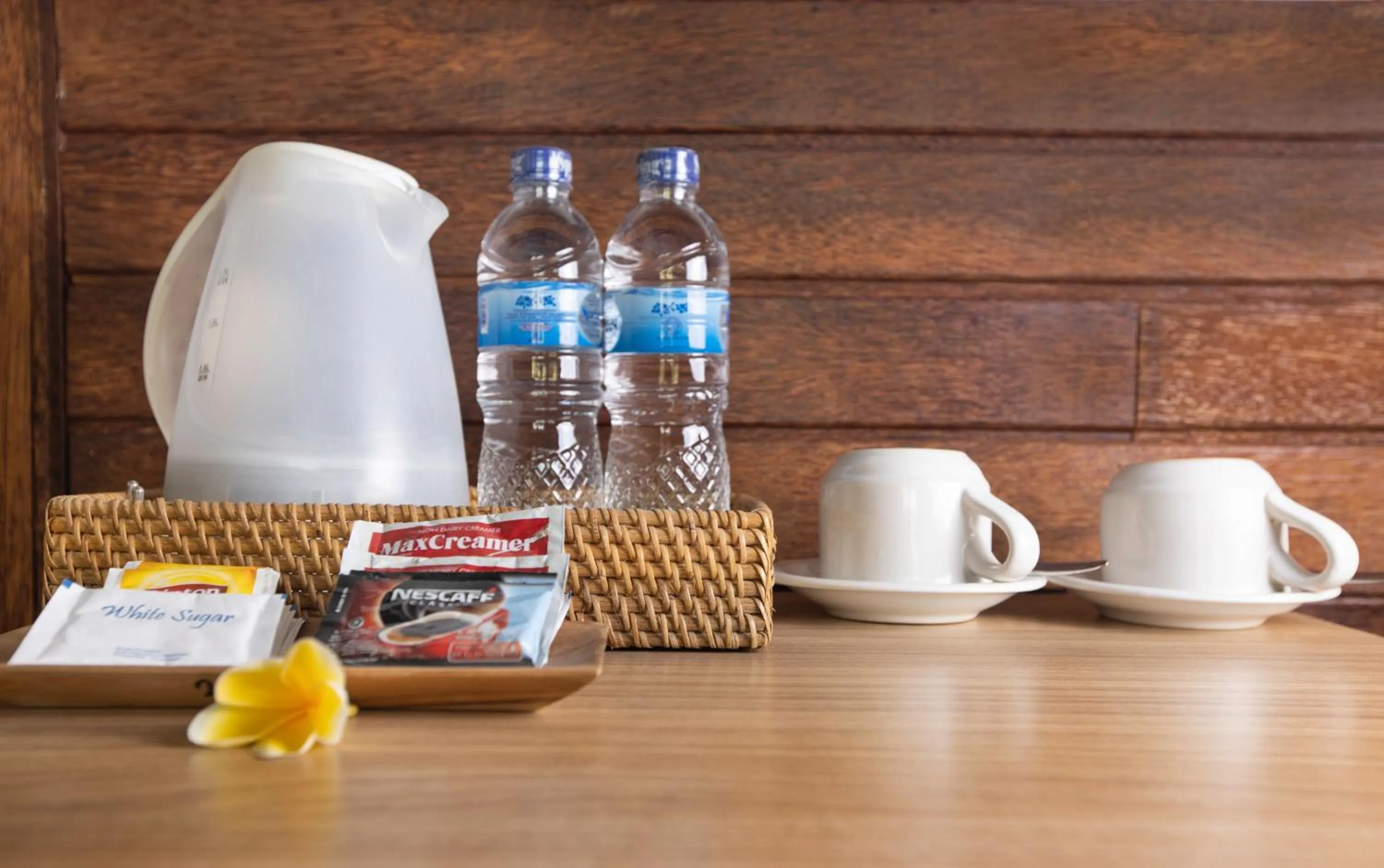 Coffee/tea facilities in The Tanis Beach Resort Nusa Lembongan