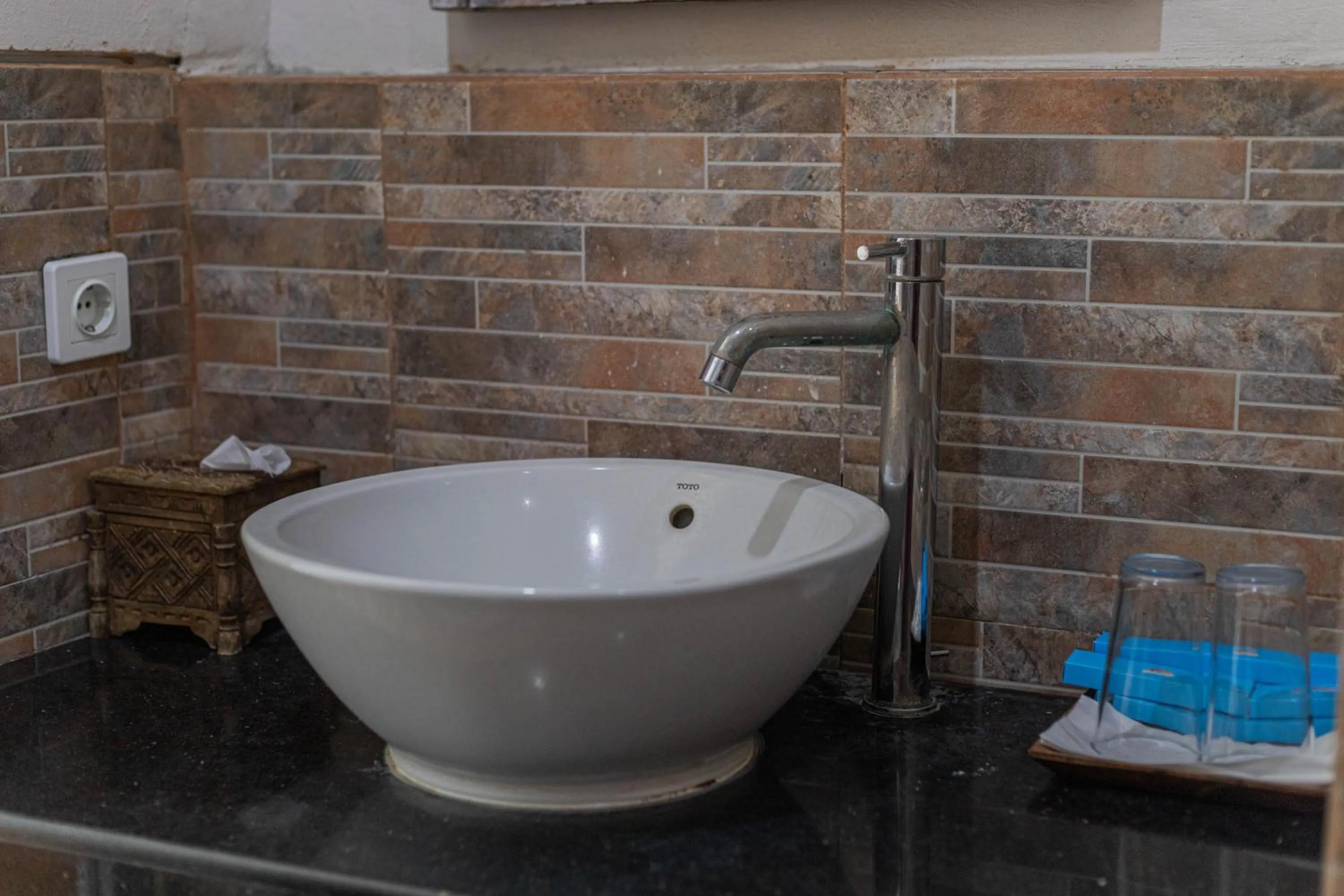 Bath in The Tanis Beach Resort Nusa Lembongan