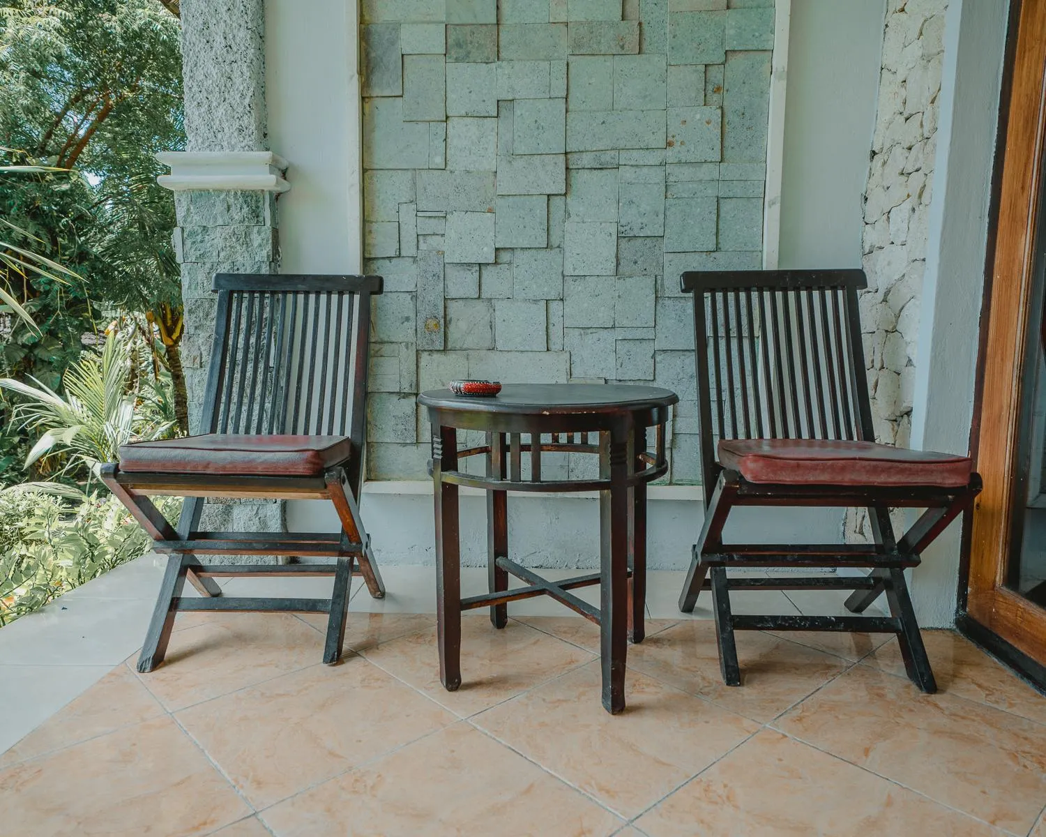 Patio in The Tanis Beach Resort Nusa Lembongan