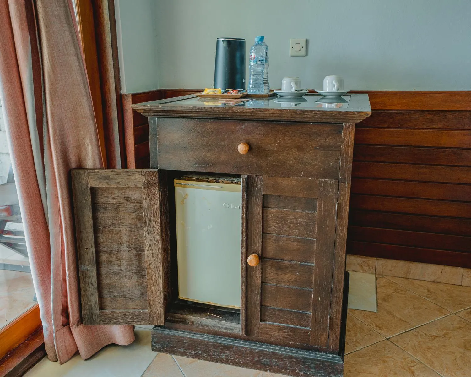Coffee/tea facilities in The Tanis Beach Resort Nusa Lembongan