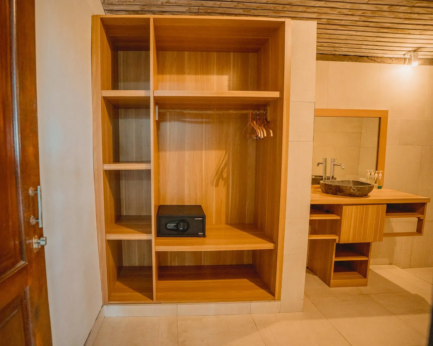 safe in The Tanis Beach Resort Nusa Lembongan