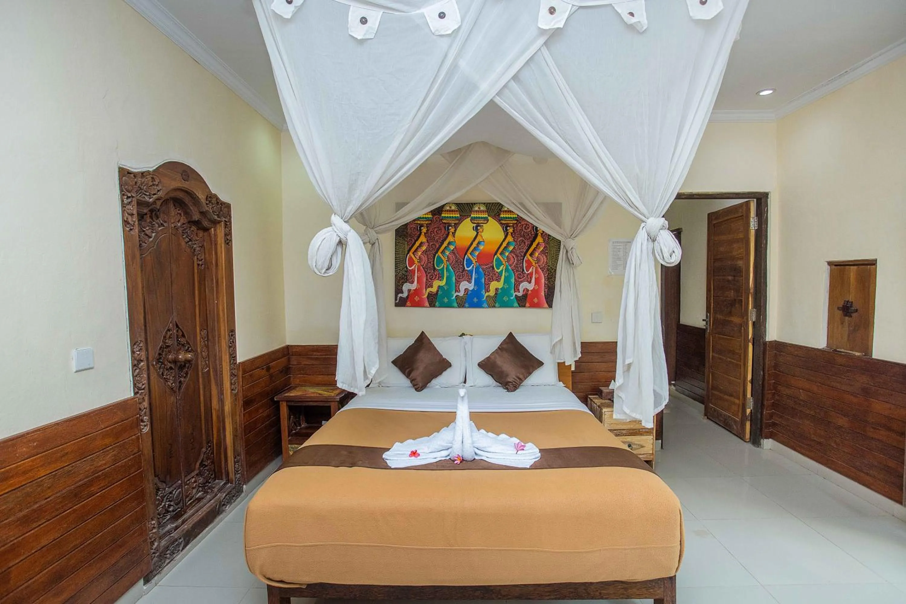 Bed in The Tanis Beach Resort Nusa Lembongan
