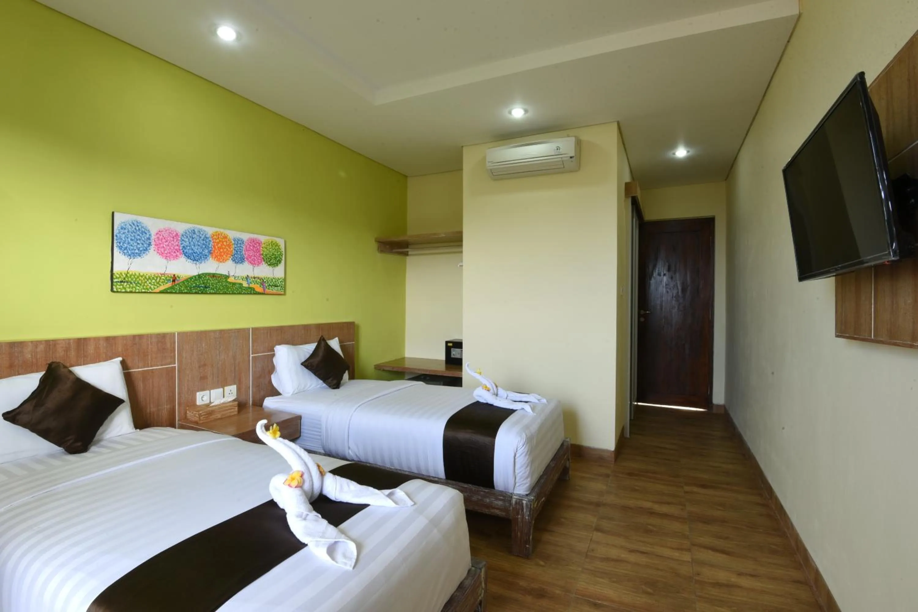 Bed in The Tanis Beach Resort Nusa Lembongan