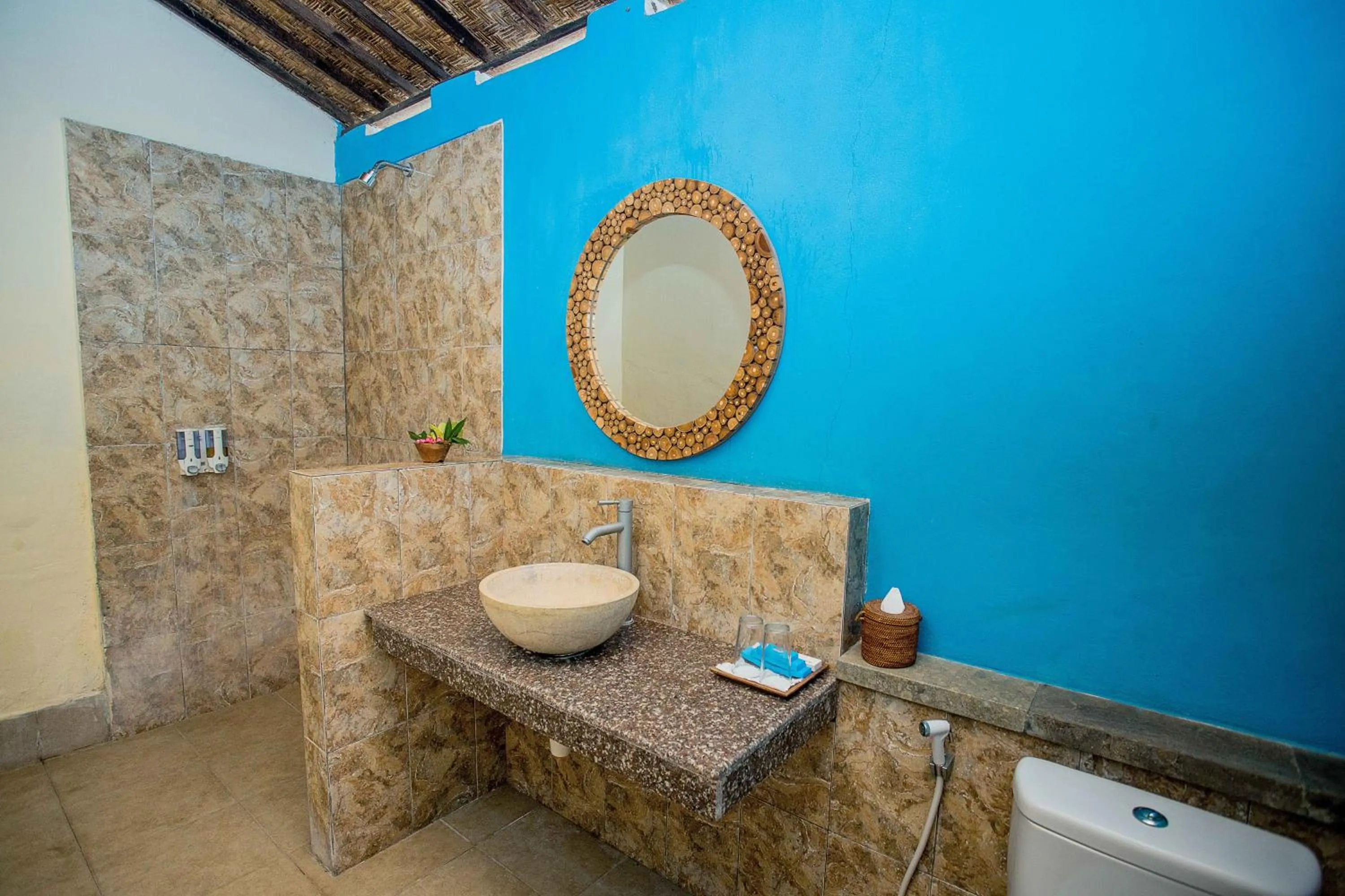 The Tanis Beach Resort Nusa Lembongan