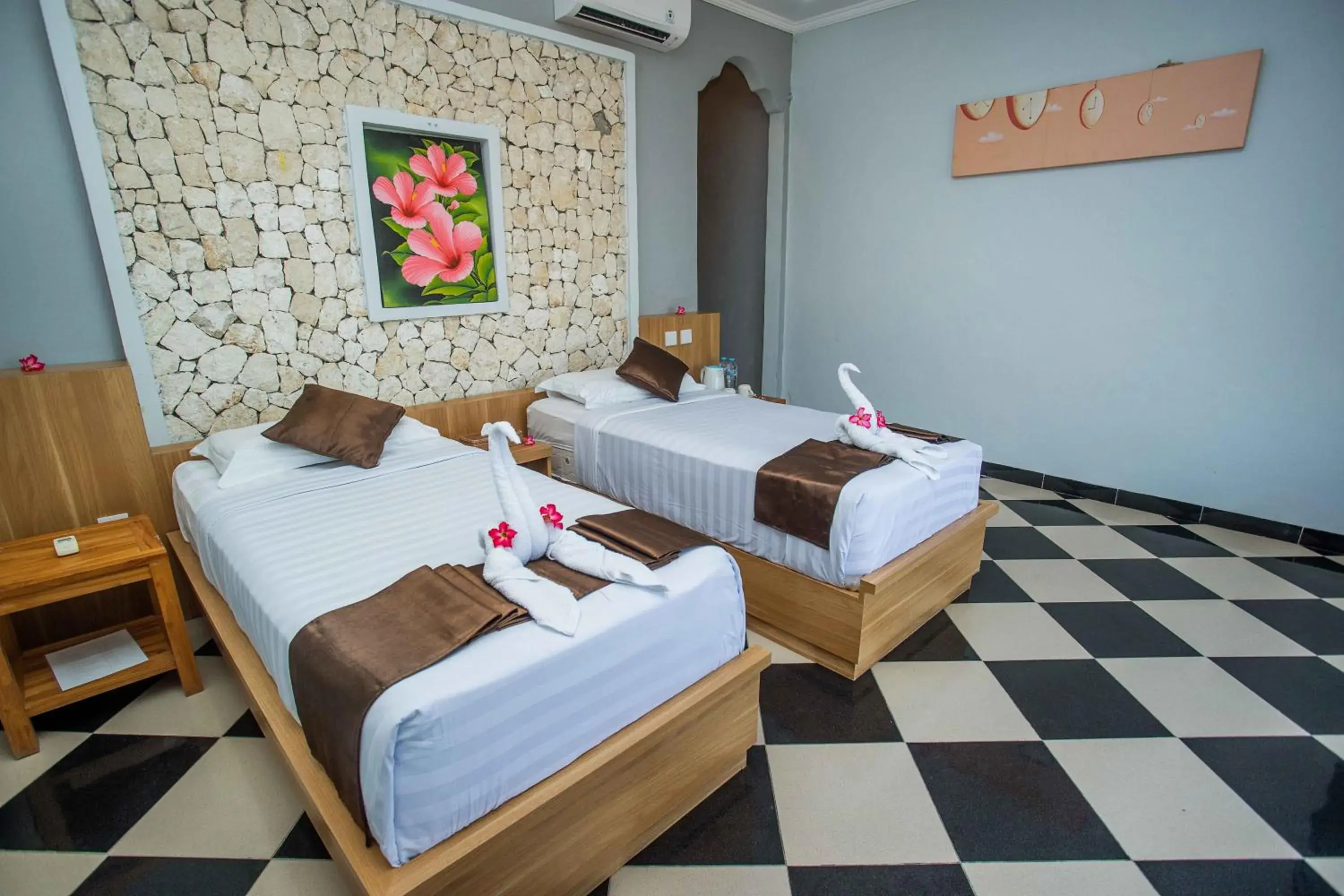 Bed in The Tanis Beach Resort Nusa Lembongan Bed in The Tanis Beach Resort Nusa Lembongan