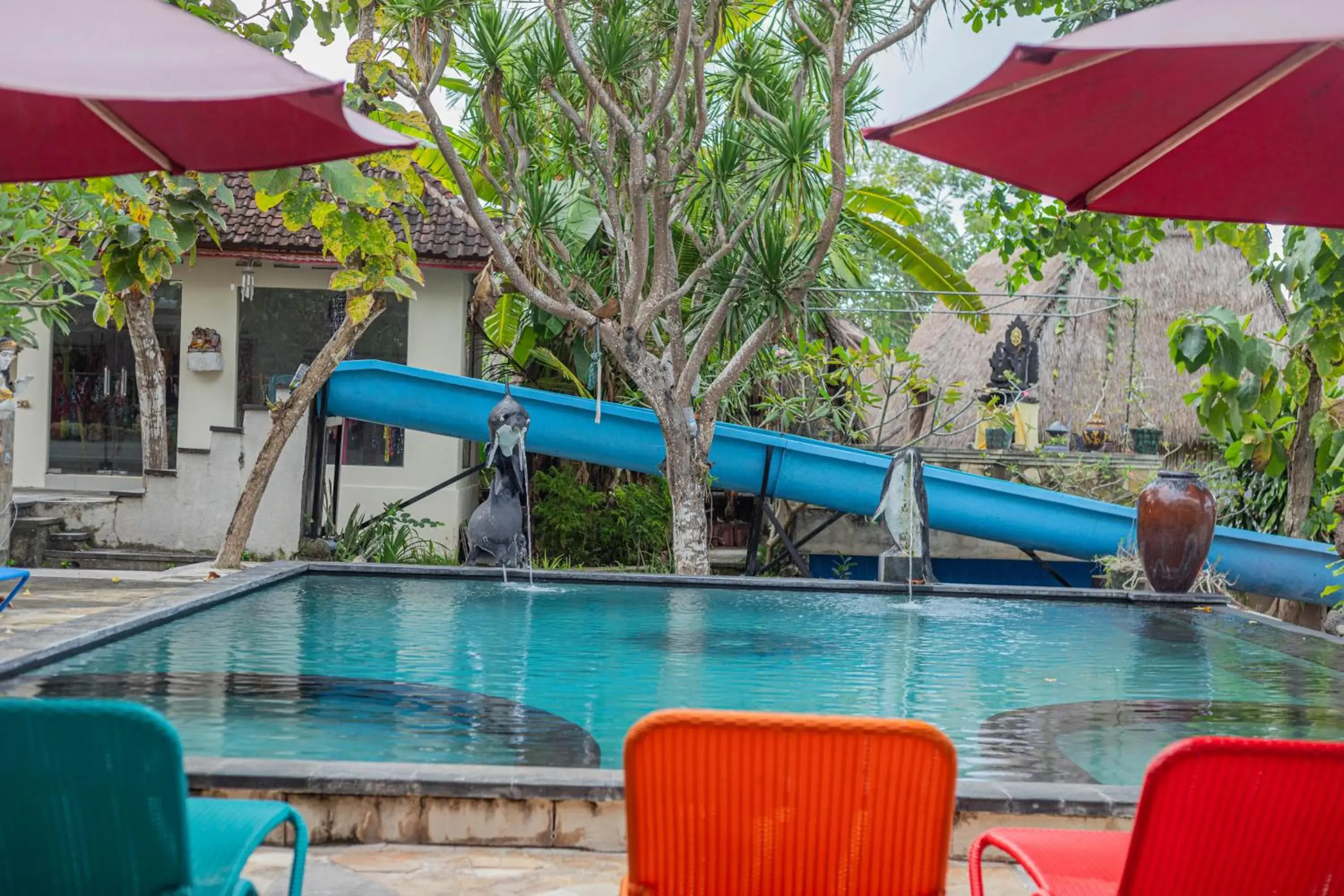 Swimming pool in The Tanis Beach Resort Nusa Lembongan Swimming pool in The Tanis Beach Resort Nusa Lembongan