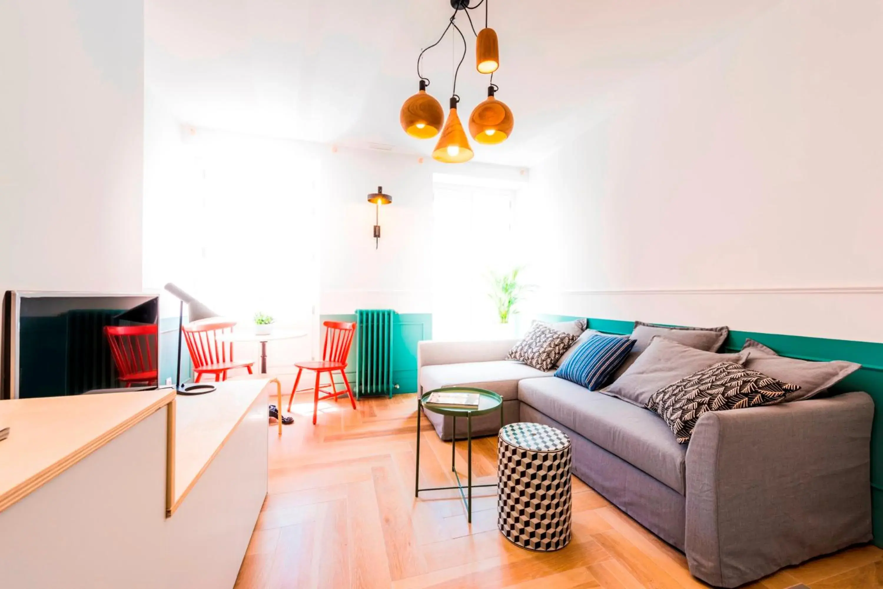 TV and multimedia in Be Mate Gran Vía Suites TV and multimedia in Be Mate Gran Vía Suites