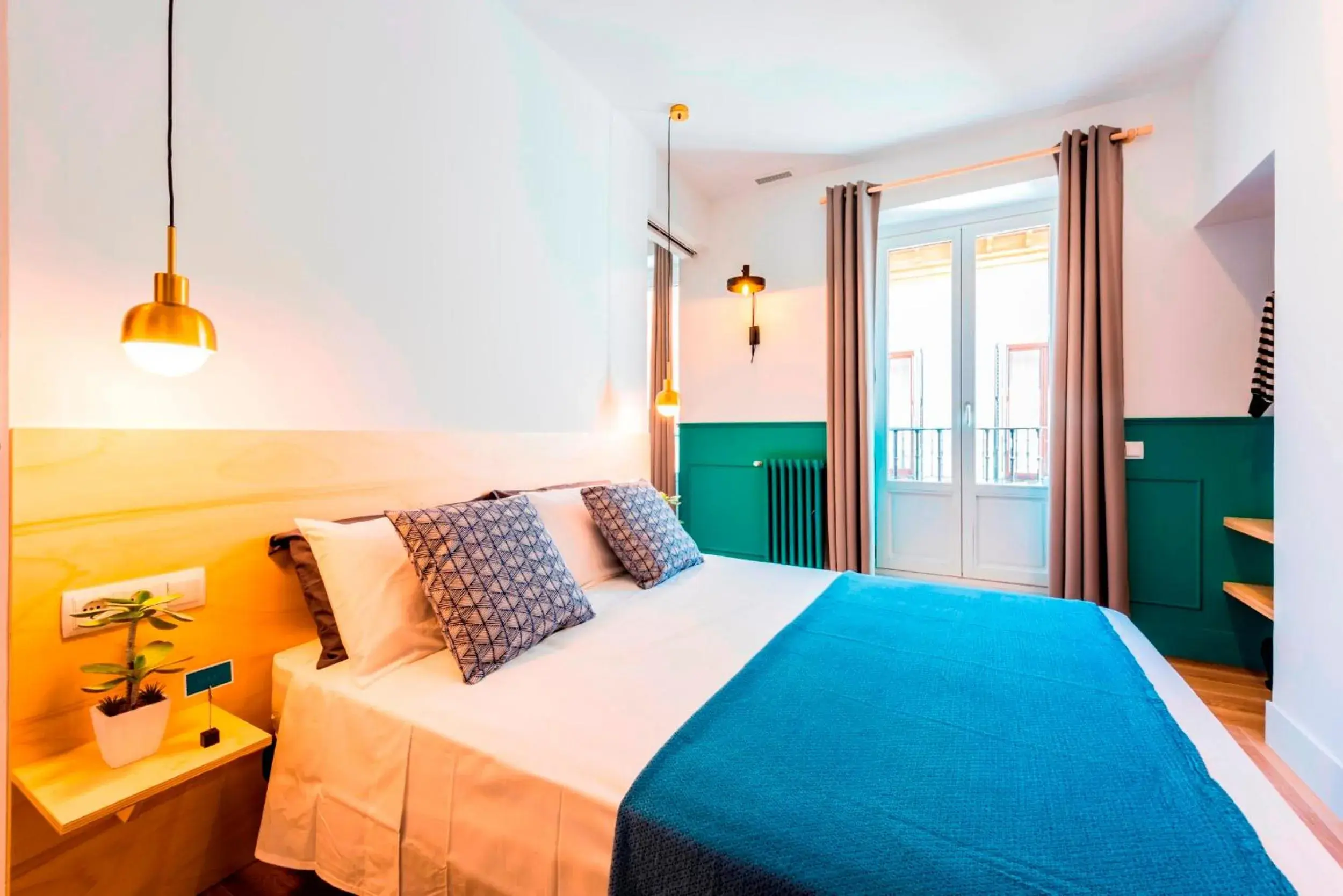 Bed in Be Mate Gran Vía Suites Bed in Be Mate Gran Vía Suites