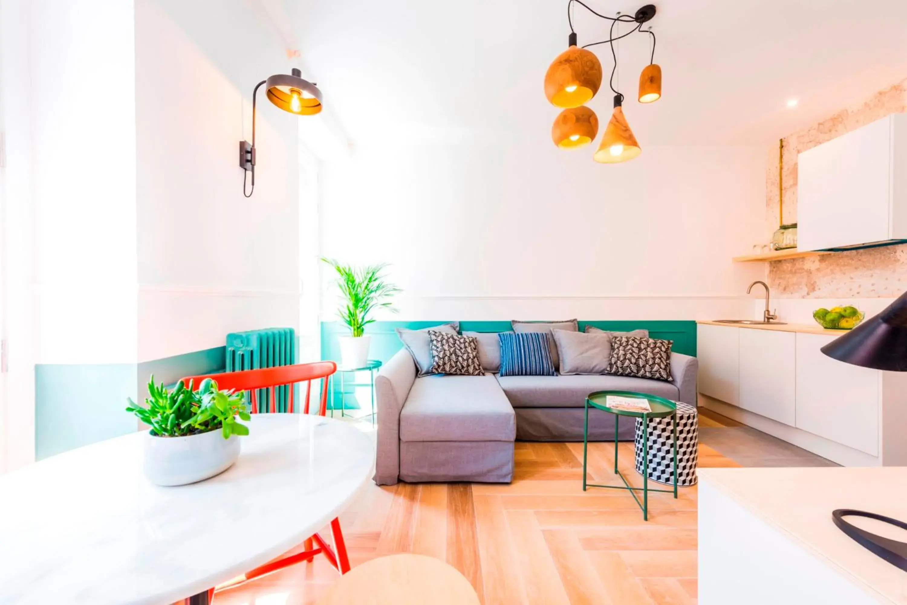 TV and multimedia in Be Mate Gran Vía Suites TV and multimedia in Be Mate Gran Vía Suites