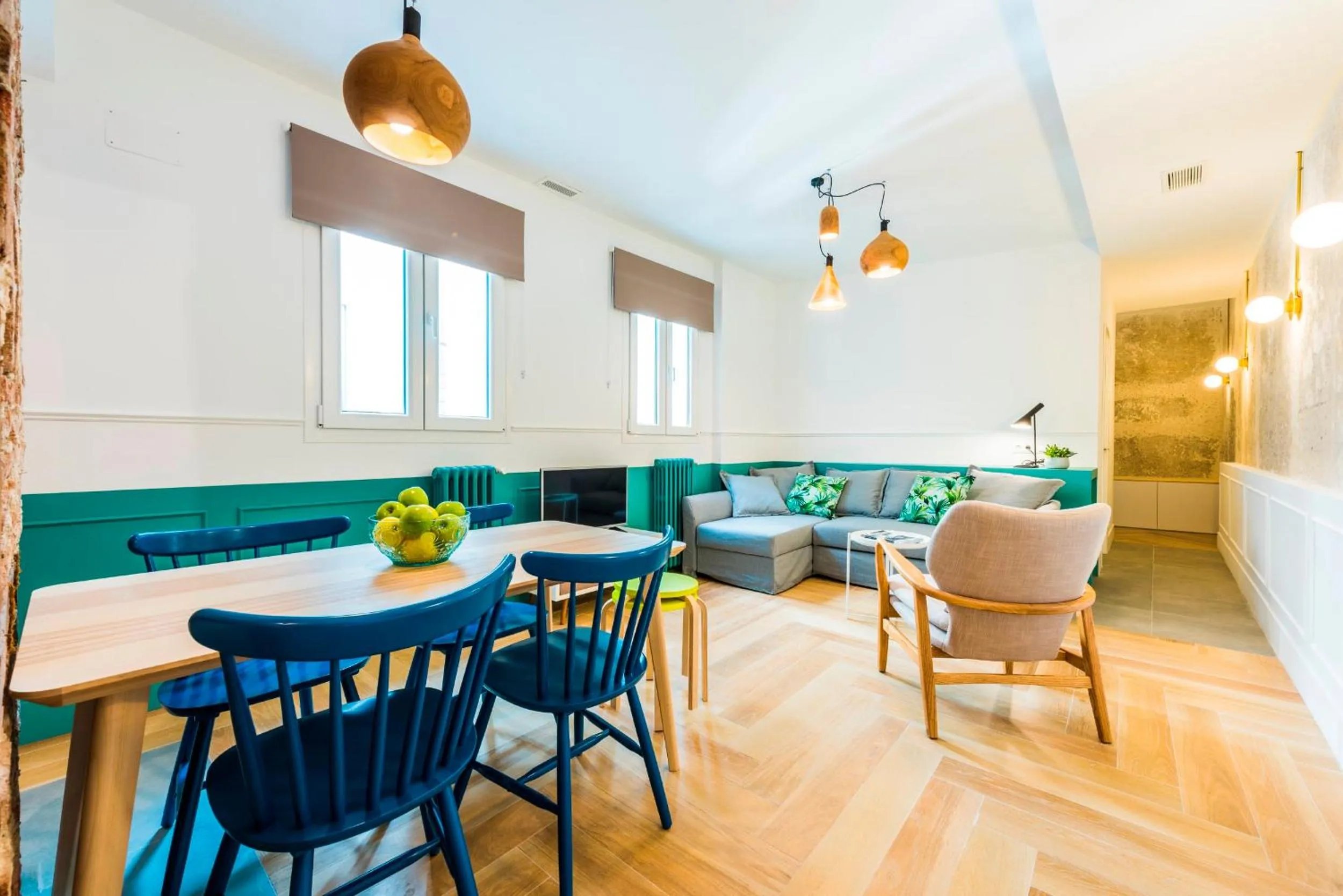 TV and multimedia in Be Mate Gran Vía Suites