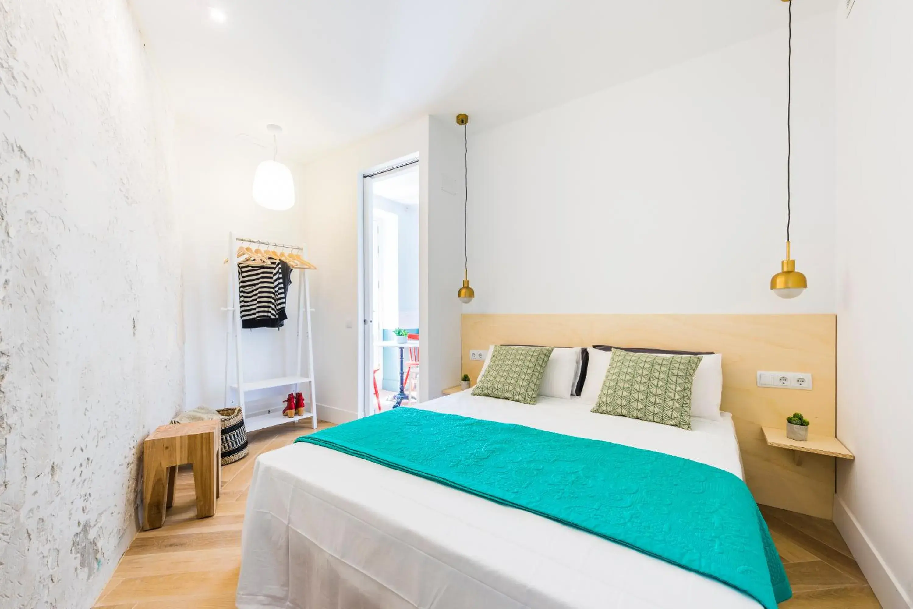 Bed in Be Mate Gran Vía Suites Bed in Be Mate Gran Vía Suites