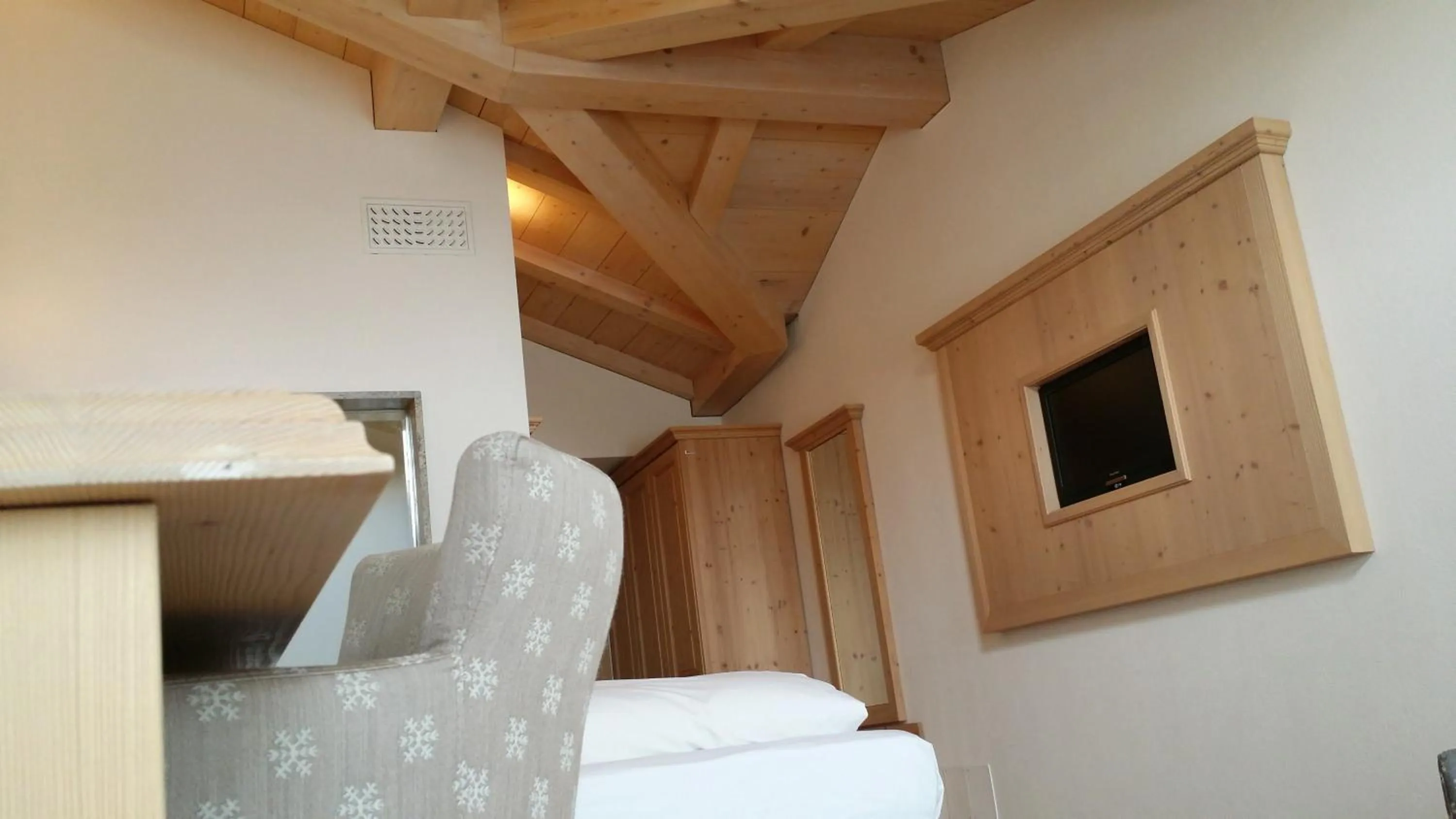 Decorative detail, Bed in Hotel Alba