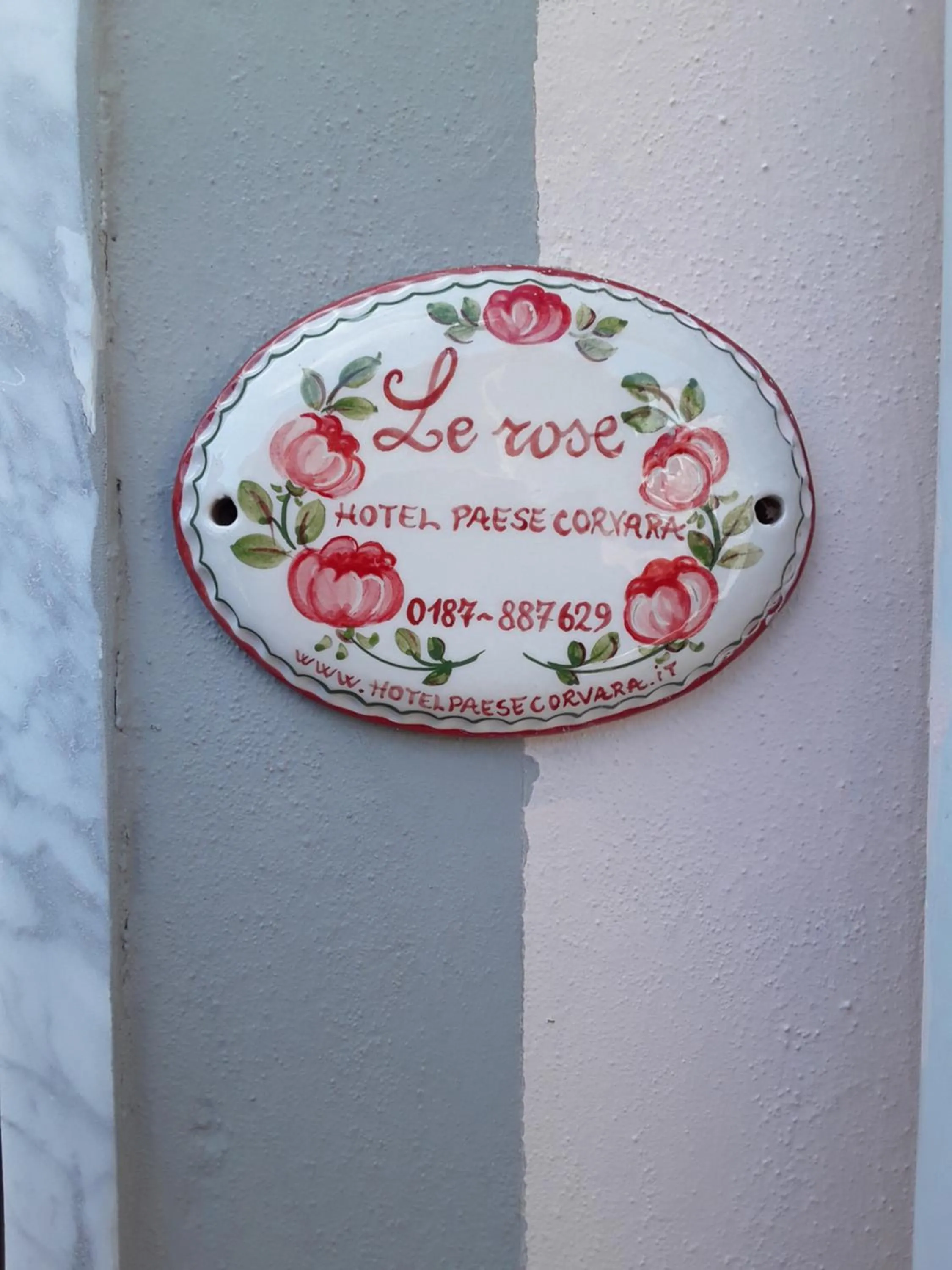 Logo/Certificate/Sign in Hotel Paese Corvara