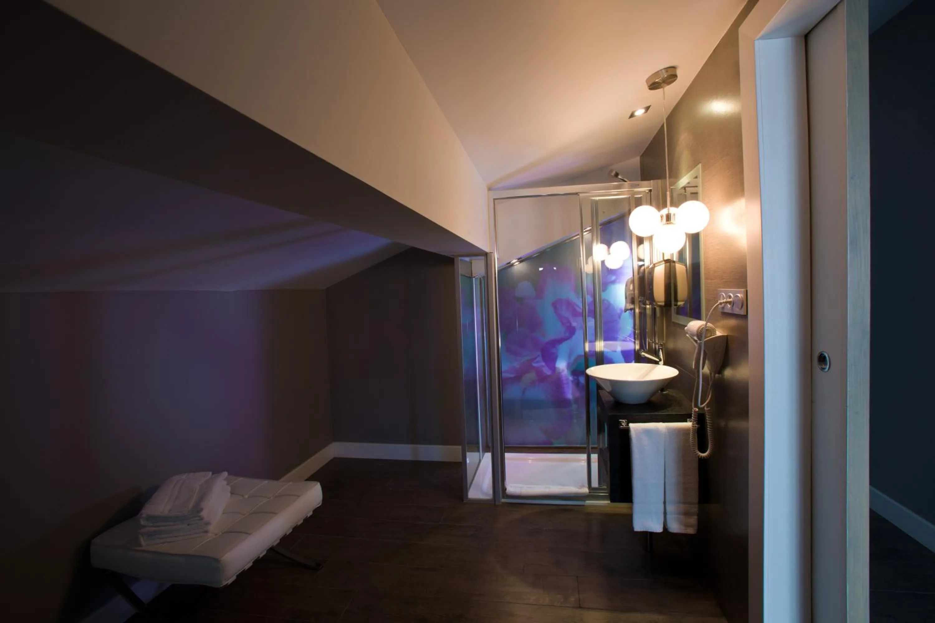 Bathroom in Hotel Castillo