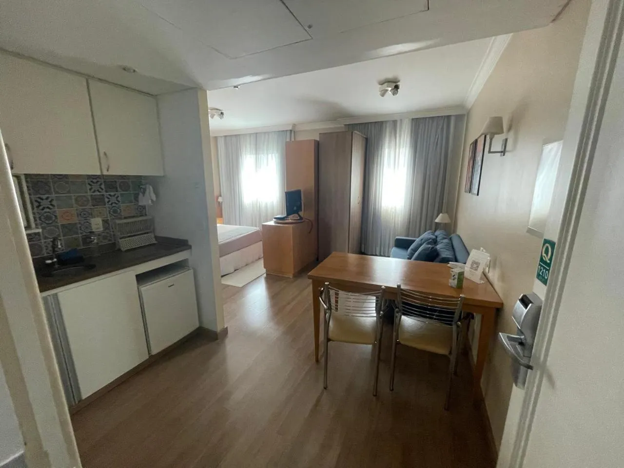 CHARMOSO FLAT NA OSCAR FREIRE