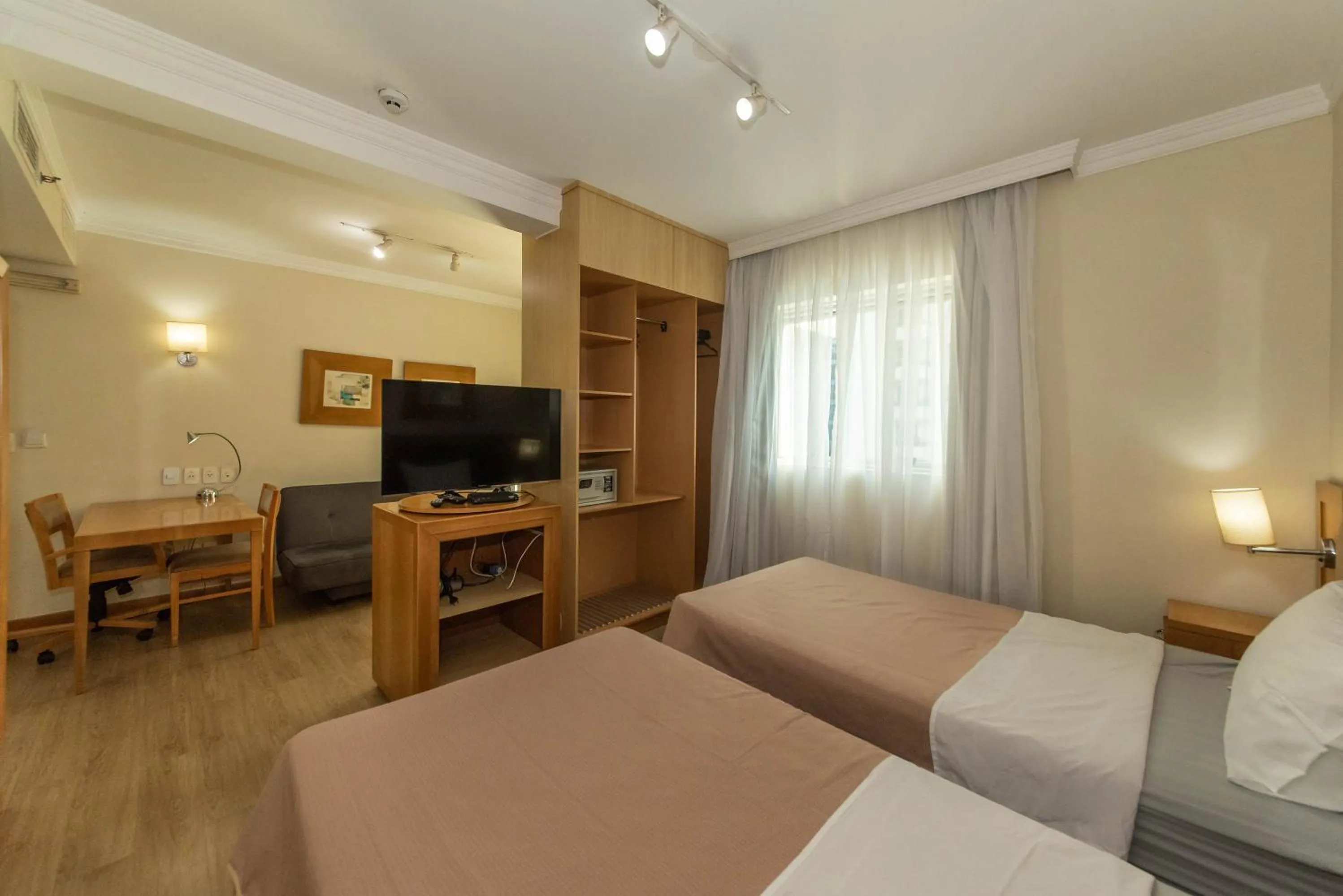 Bed in CHARMOSO FLAT NA OSCAR FREIRE