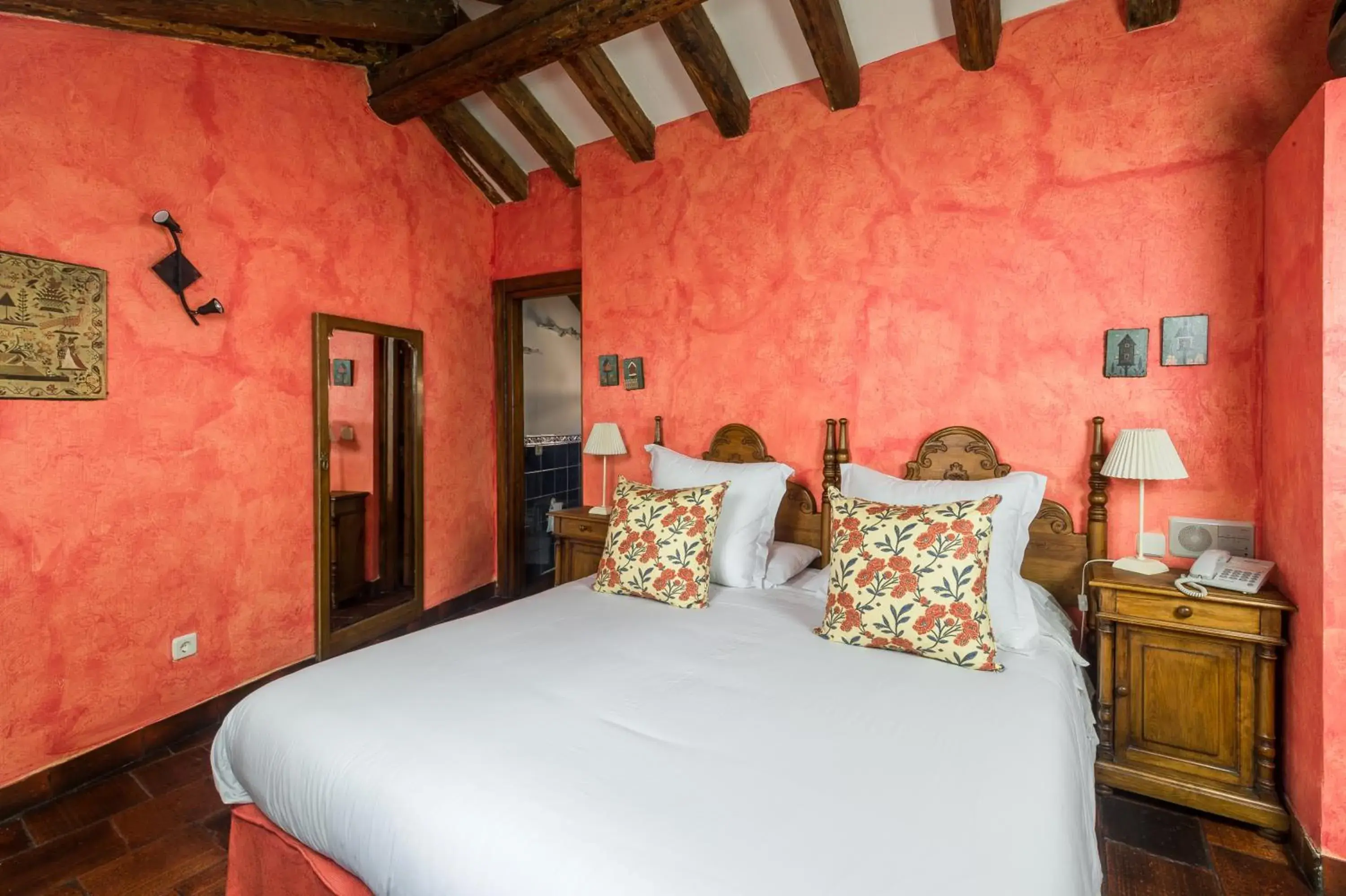 Double or Twin Room in Posada Real Mingaseda Double or Twin Room in Posada Real Mingaseda