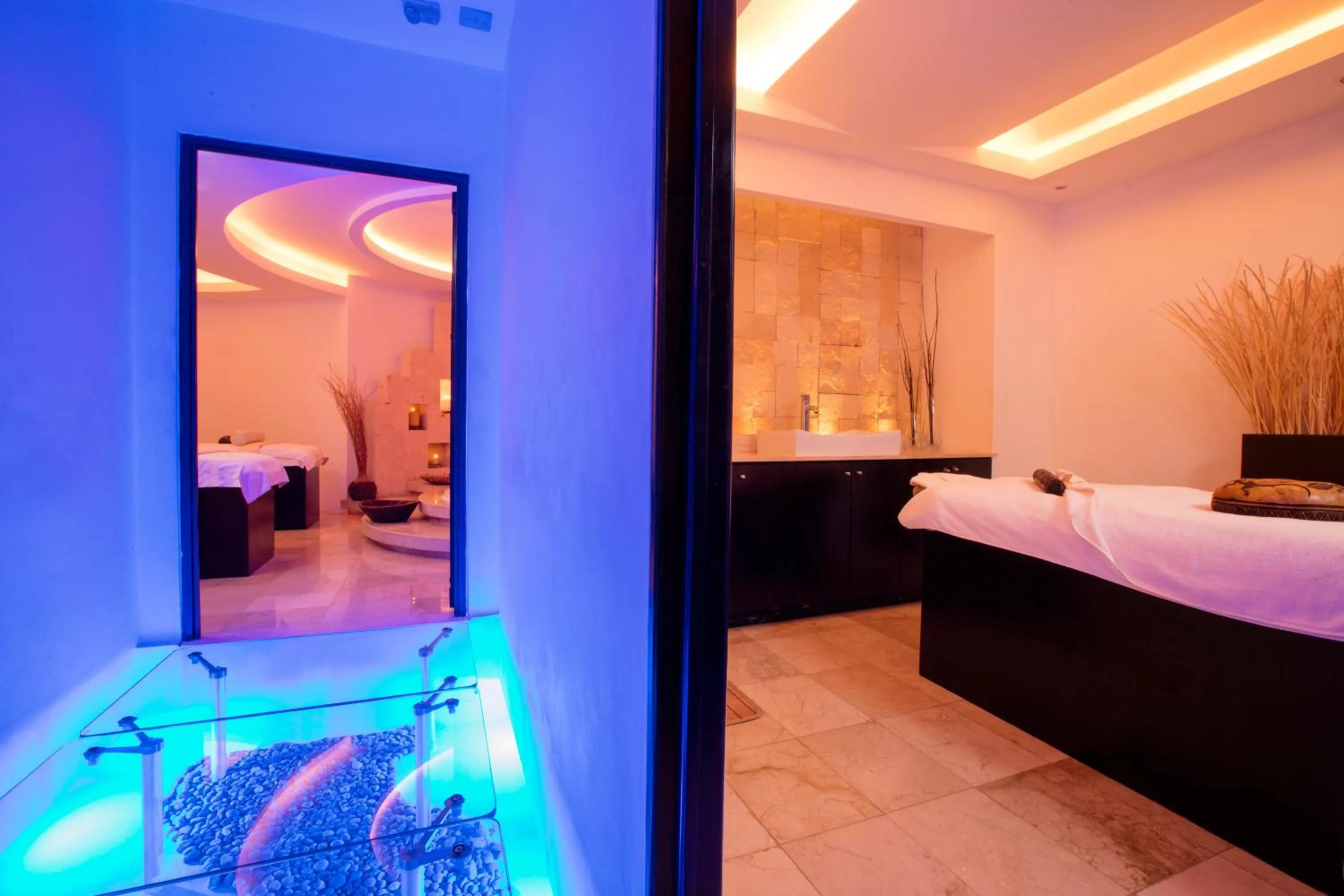 Spa and wellness centre/facilities, Bed in Altitude at Krystal Grand Cancun - All Inclusive