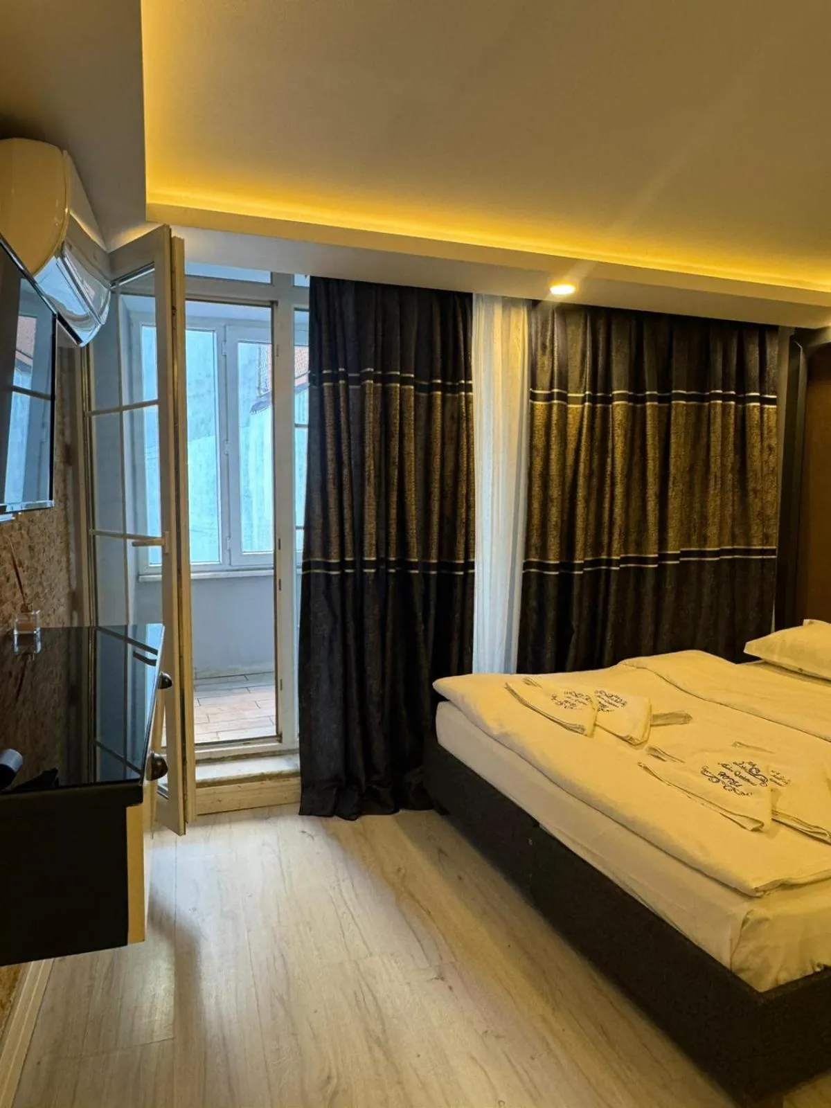 Bed in Sirkeci Quietness Hotel