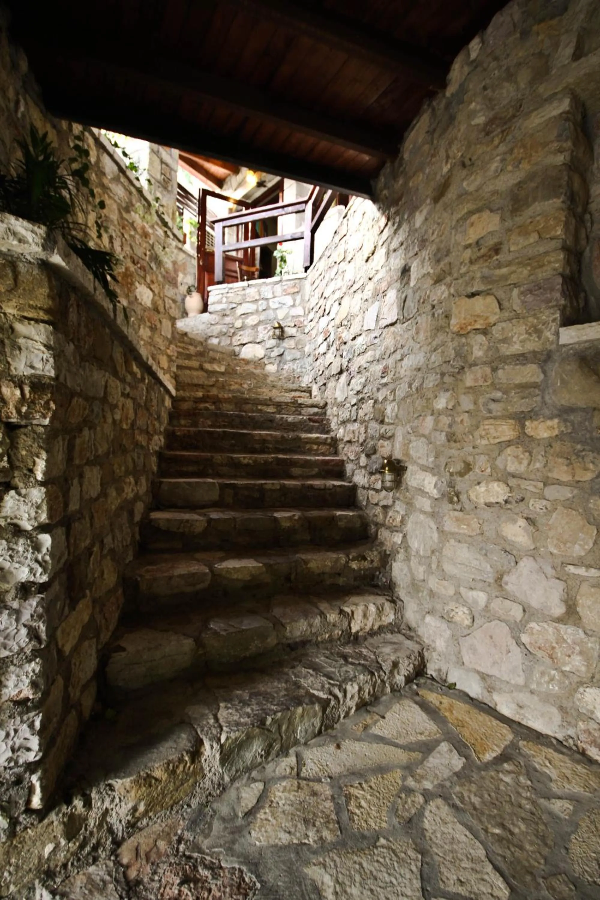 Facade/entrance in Ilion Hotel