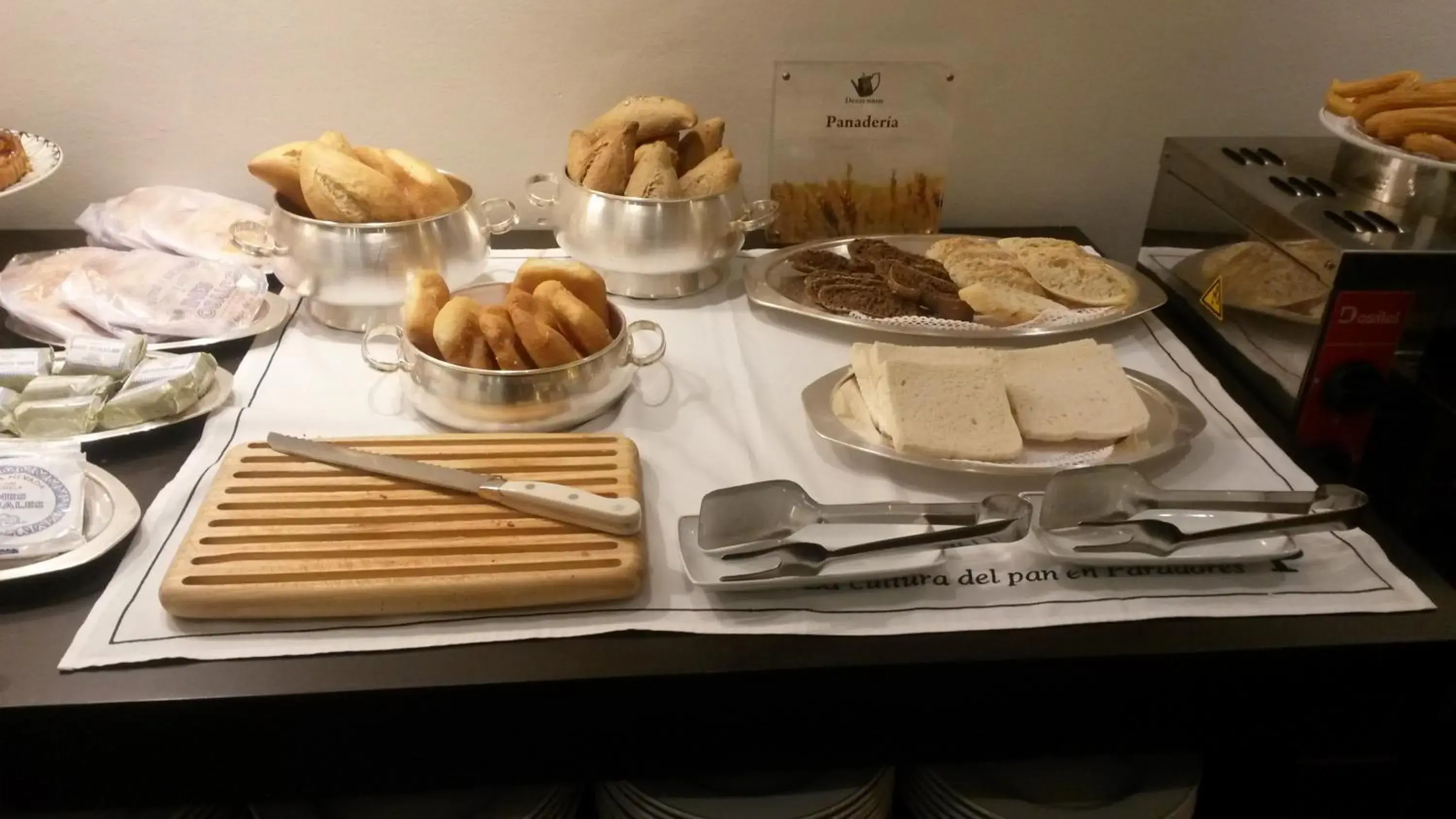 Breakfast in Parador de Granada Breakfast in Parador de Granada