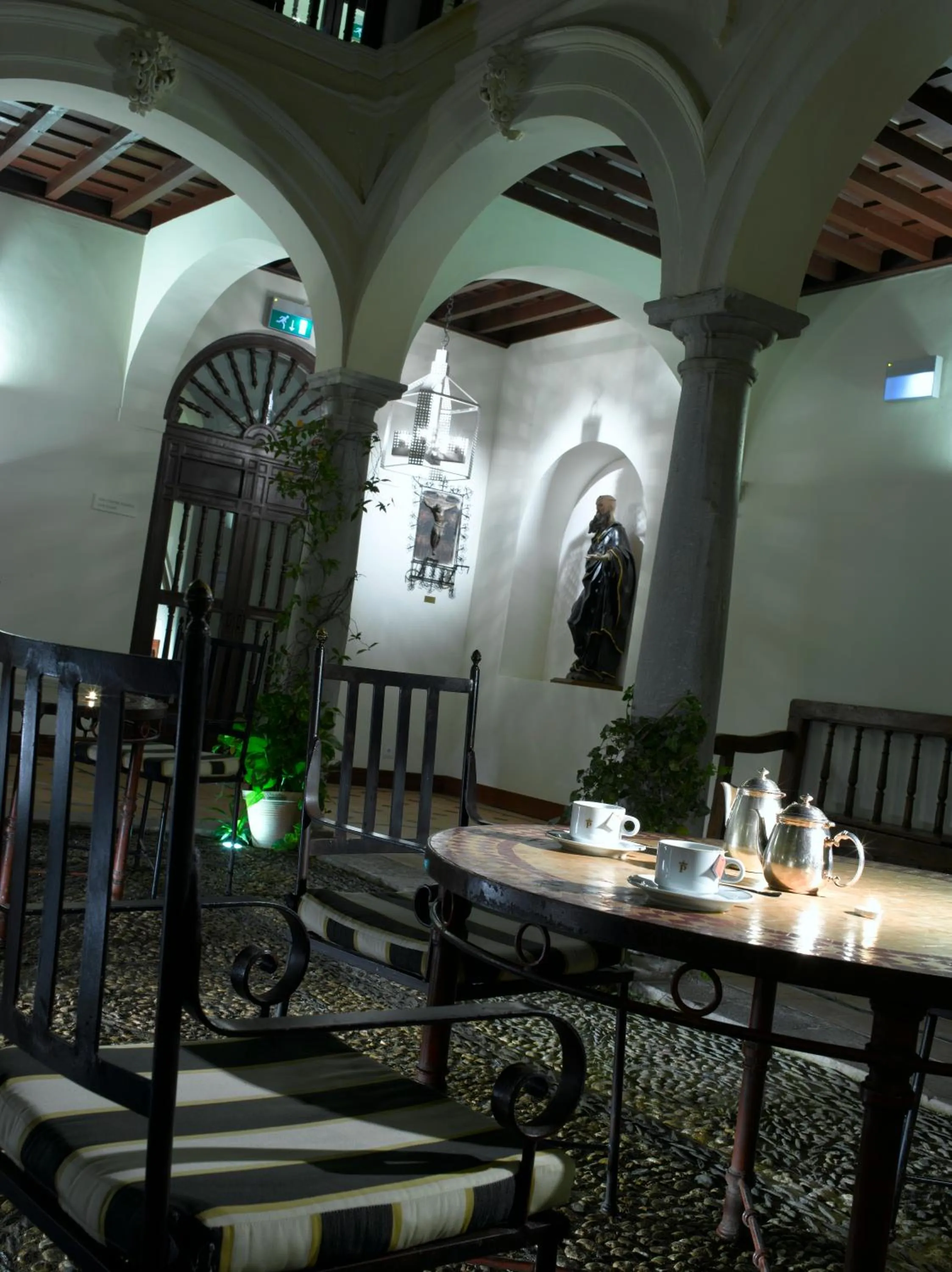 Decorative detail in Parador de Granada