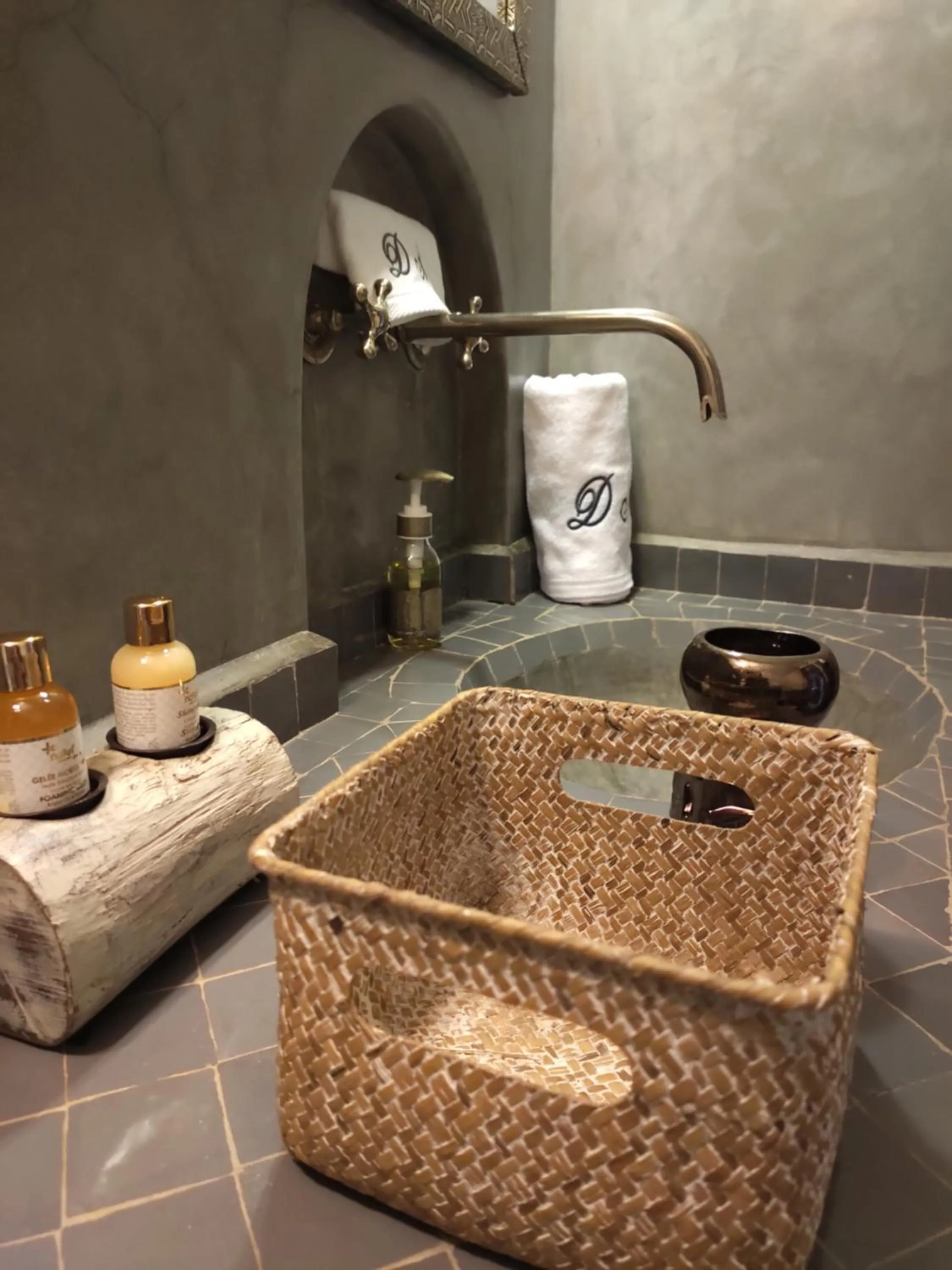 Bathroom in Dar Andamaure