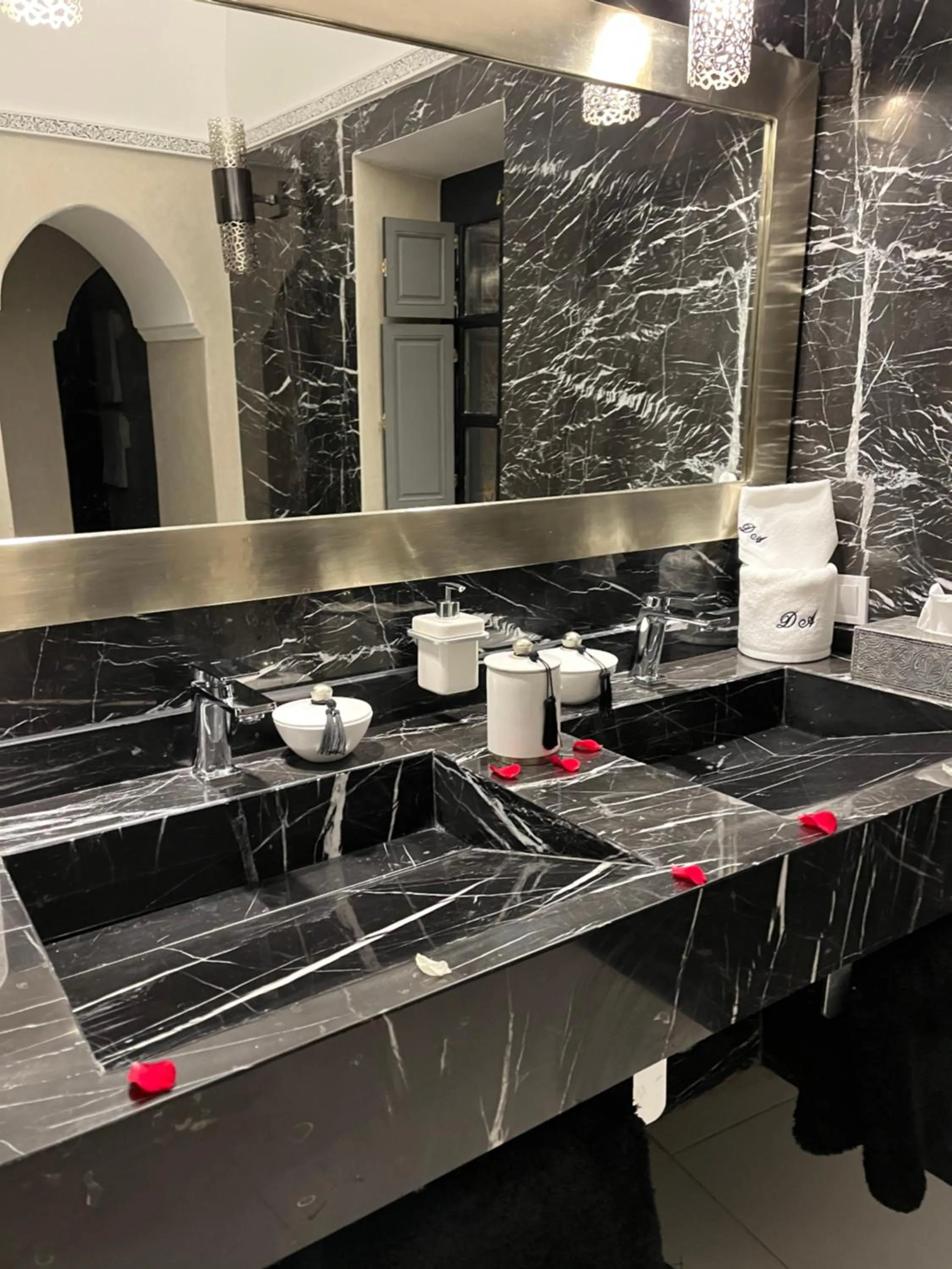 Bathroom in Dar Andamaure