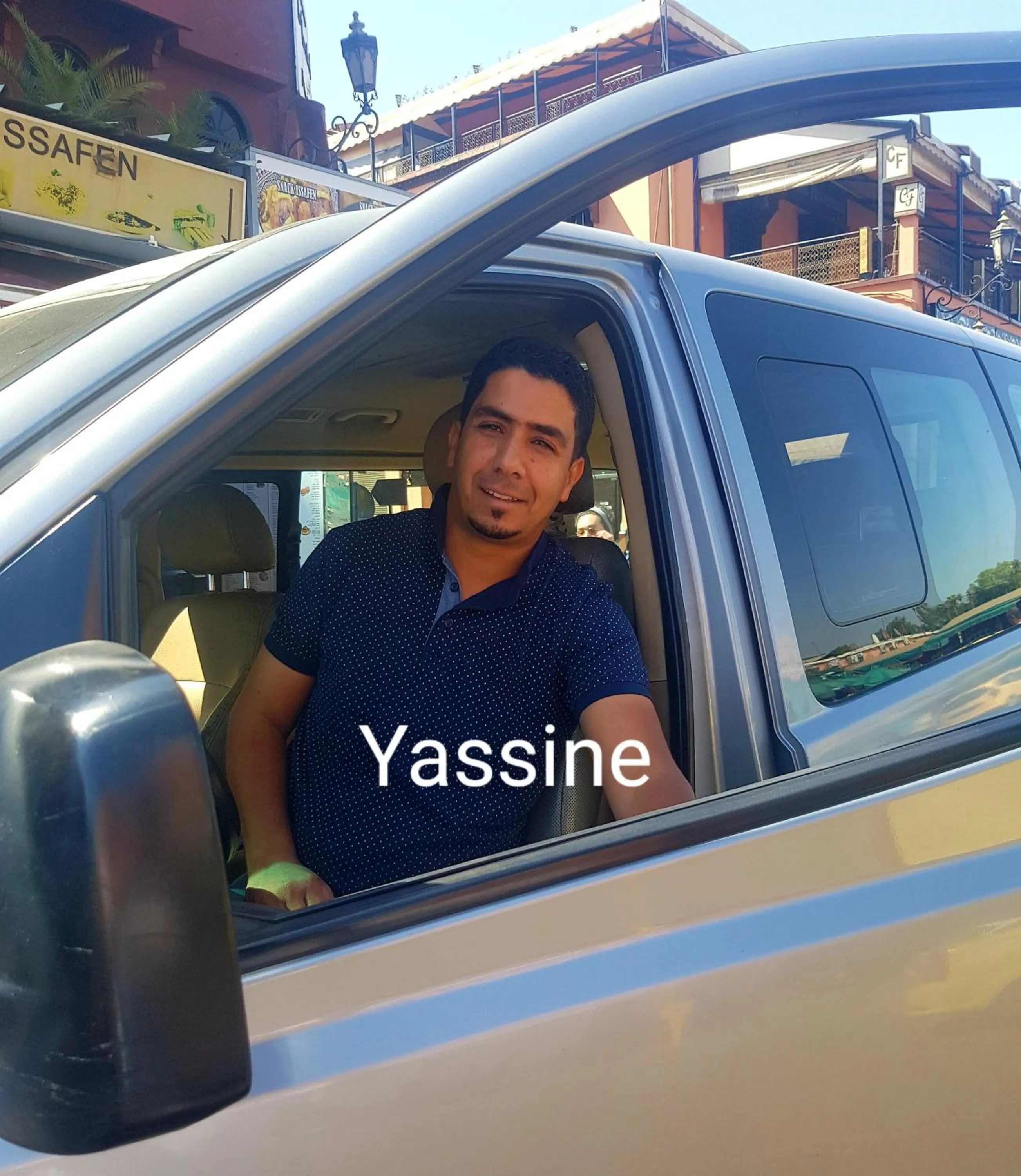 Staff in Dar Andamaure