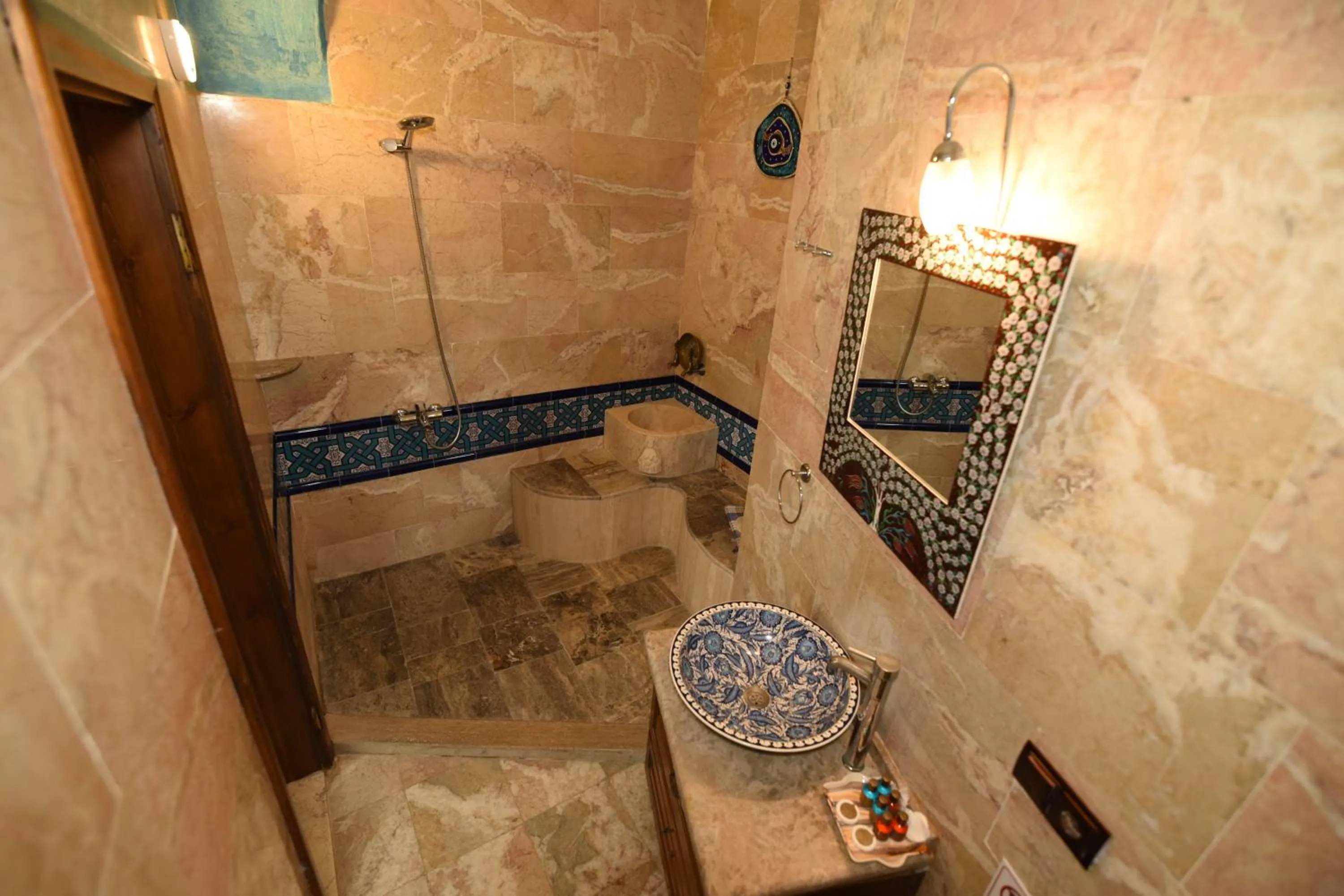 Bathroom in Canela Cave Hotel - Cappadocia