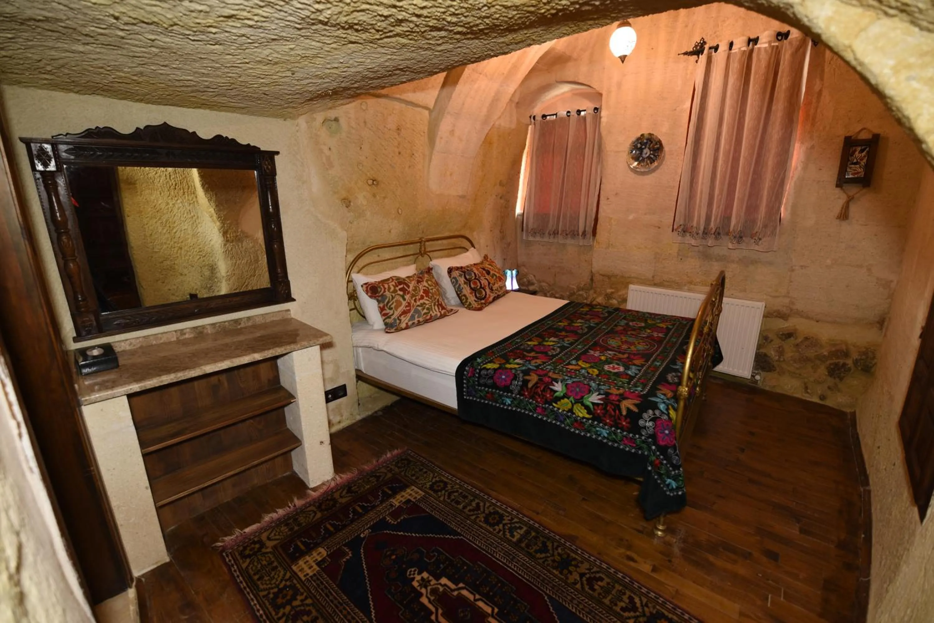 Bedroom, Bed in Canela Cave Hotel - Cappadocia