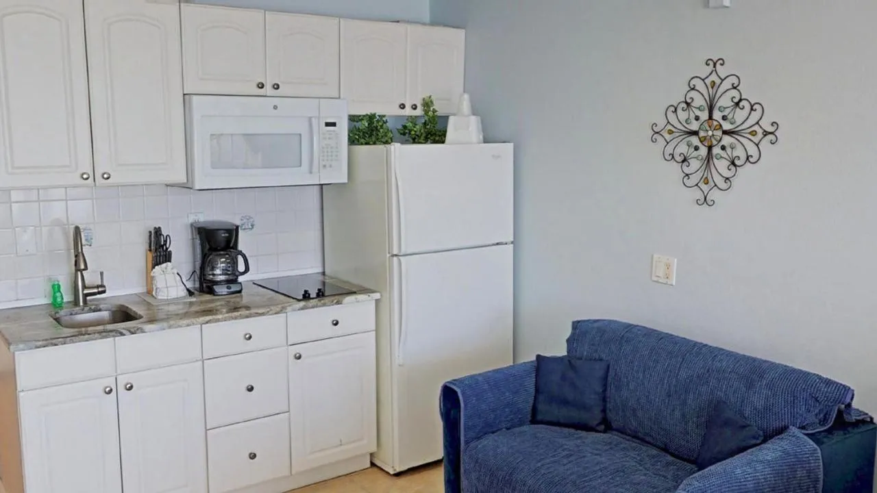 Kitchen or kitchenette in Island Inn Beach Resort