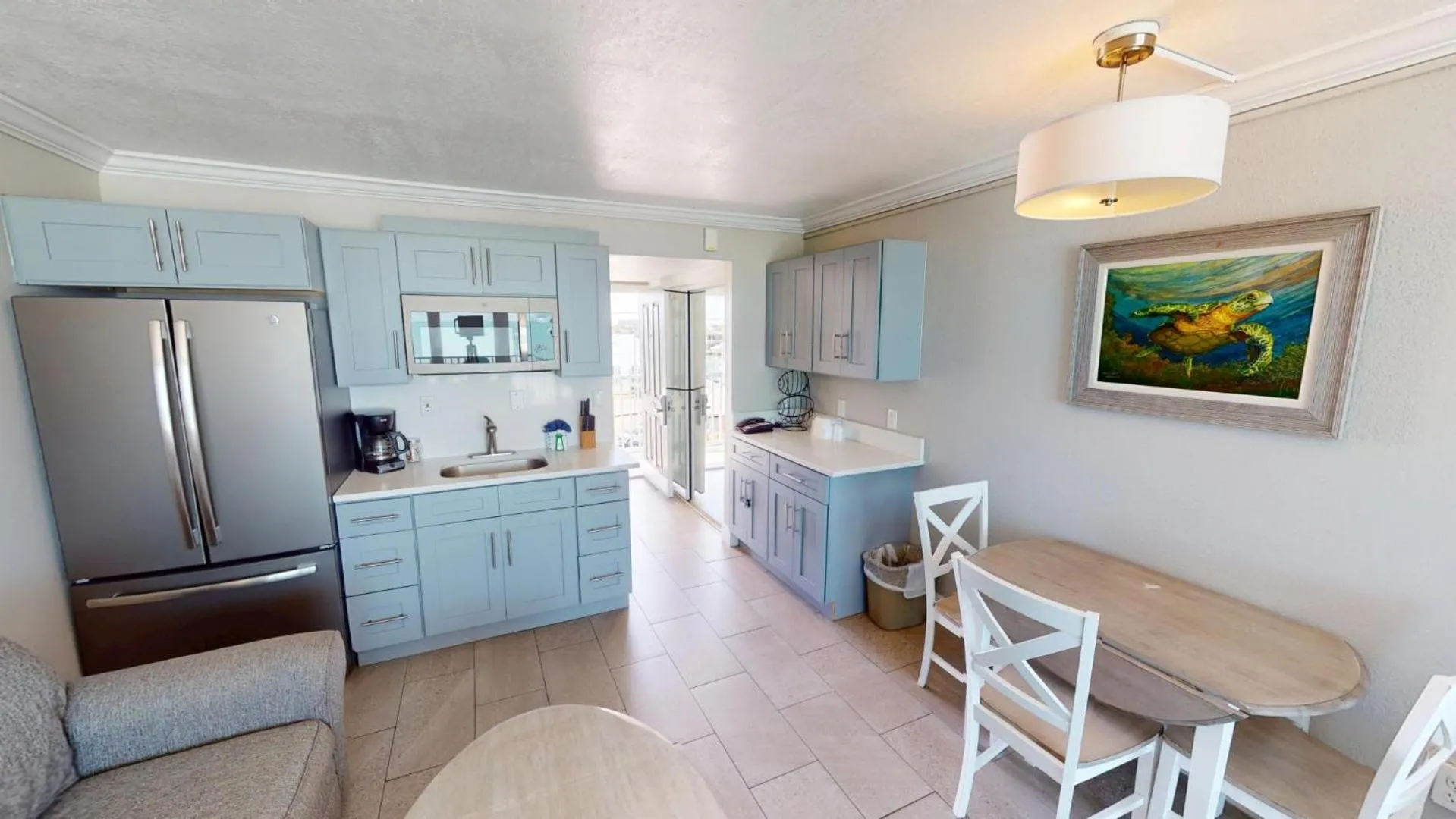 Kitchen or kitchenette in Island Inn Beach Resort