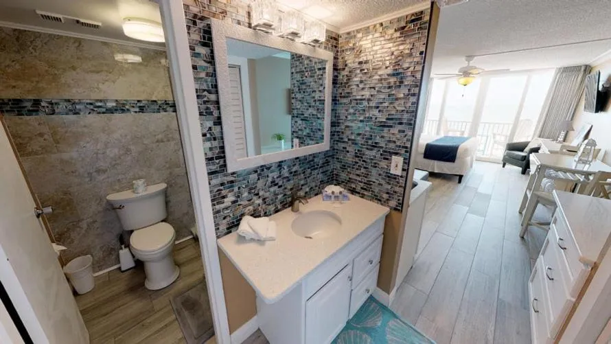 Bathroom in Island Inn Beach Resort