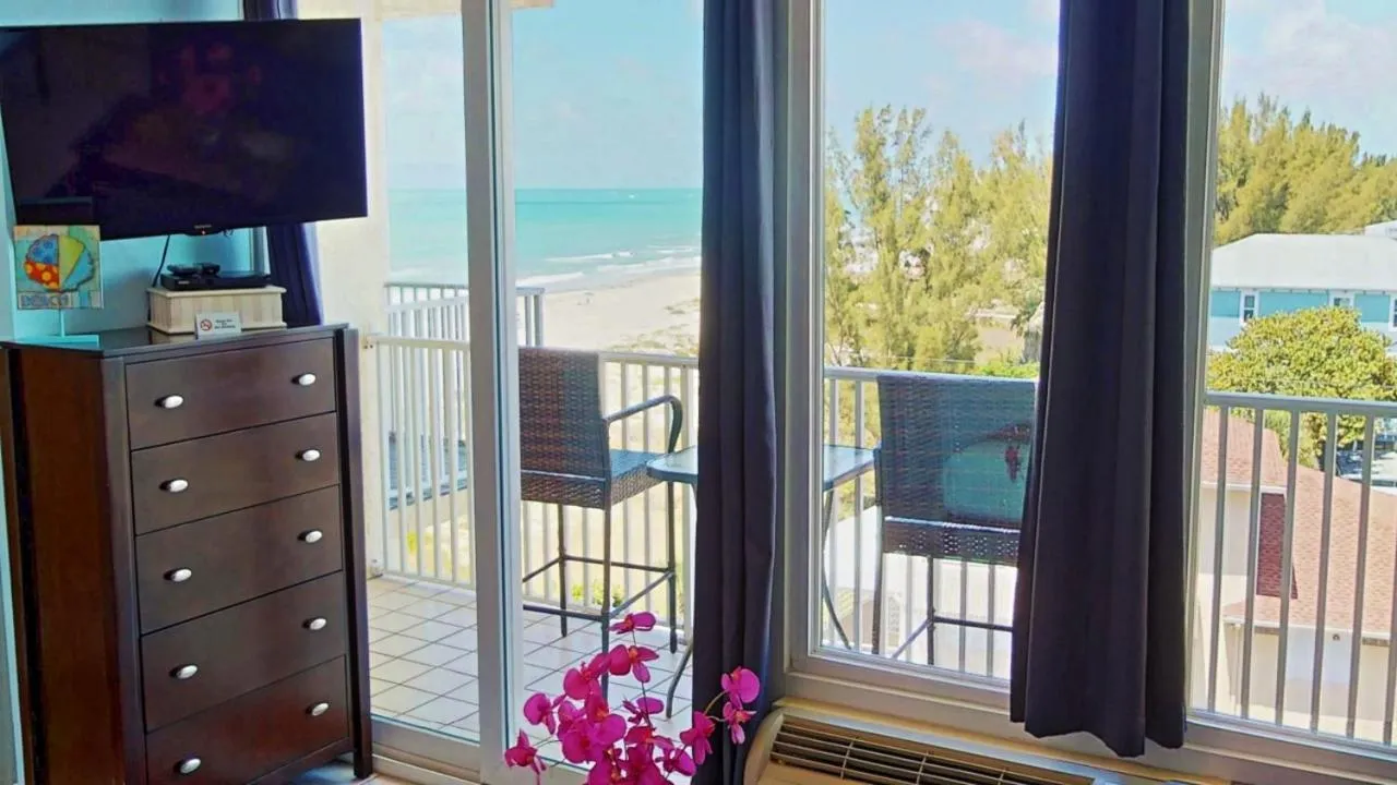 Executive Double Ocean & Bay View - 602 in Island Inn Beach Resort