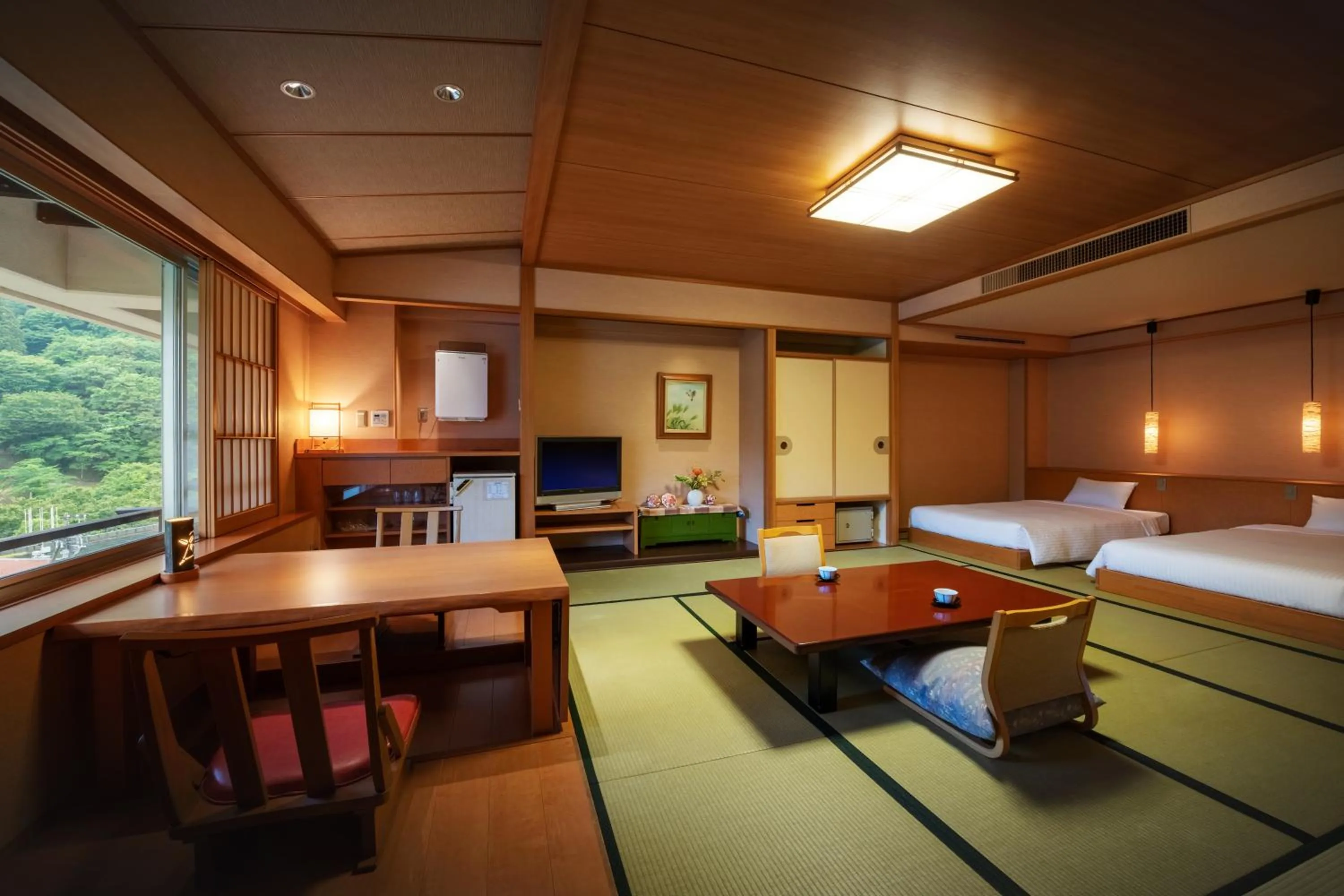 Photo of the whole room, Bed in Eirakukan