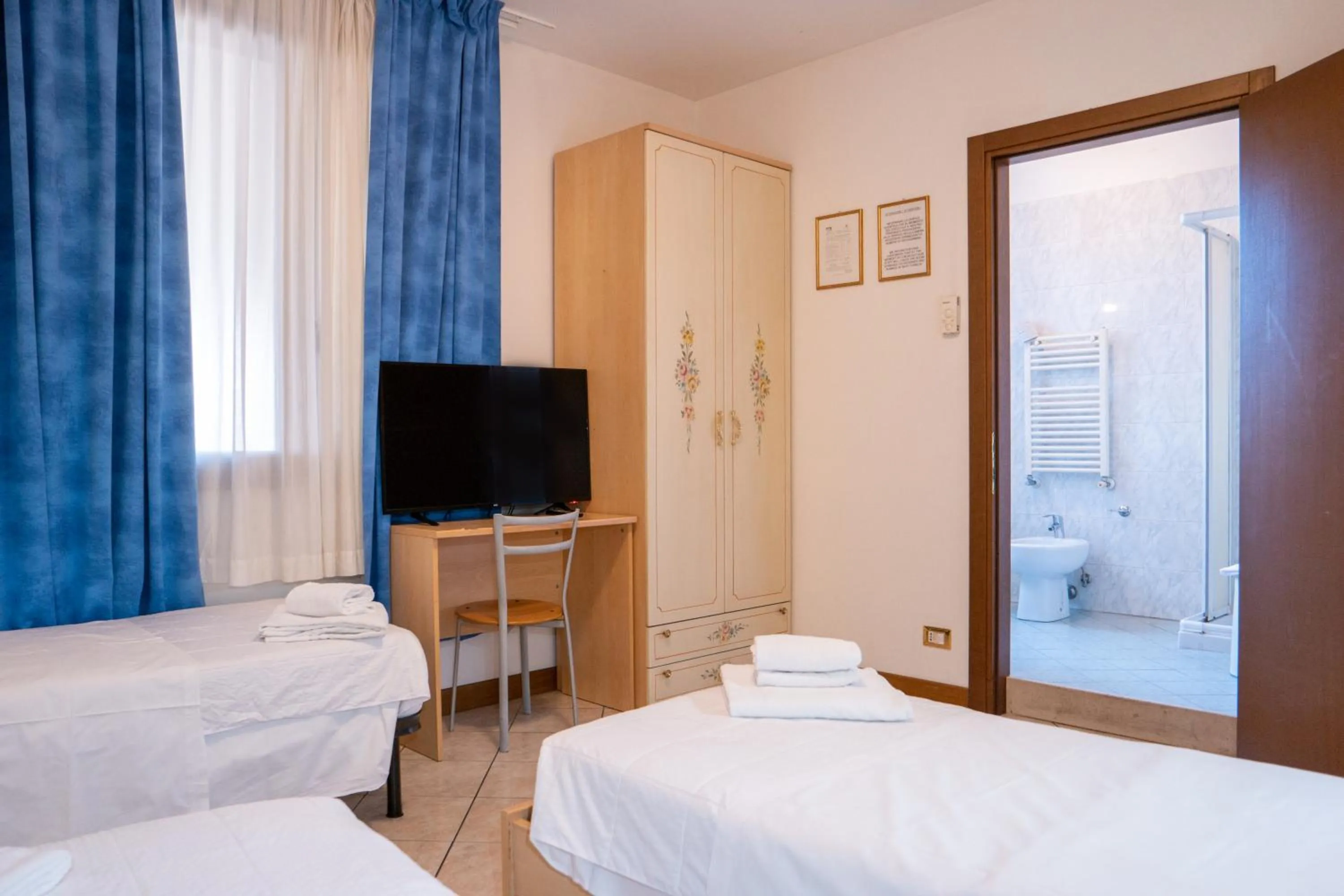 Bed in Hotel New Aurora Venice